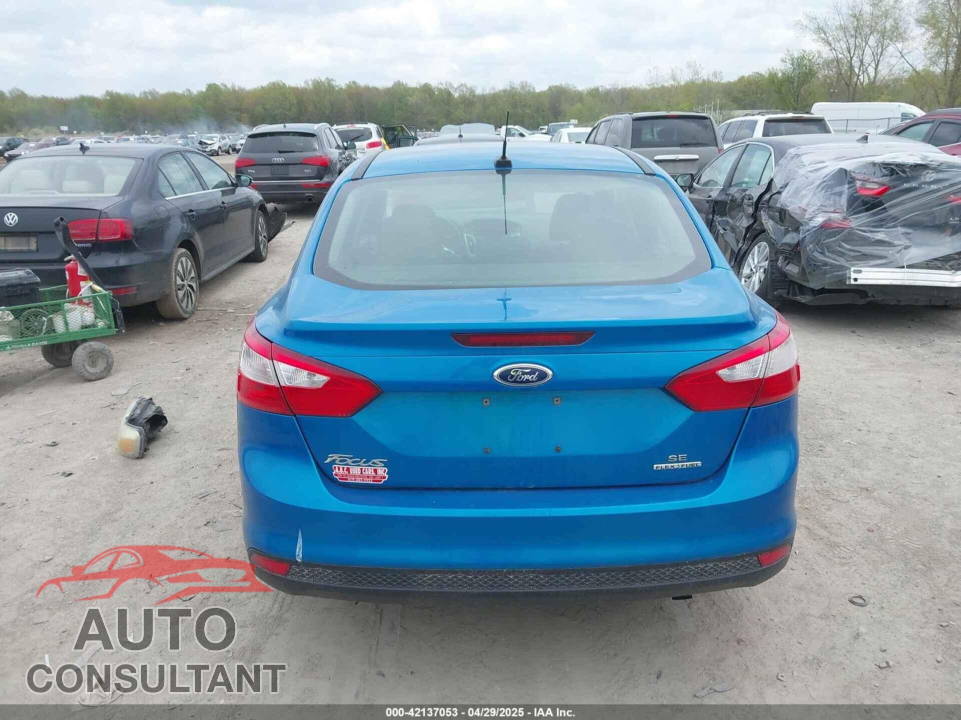 FORD FOCUS 2014 - 1FADP3F23EL228772