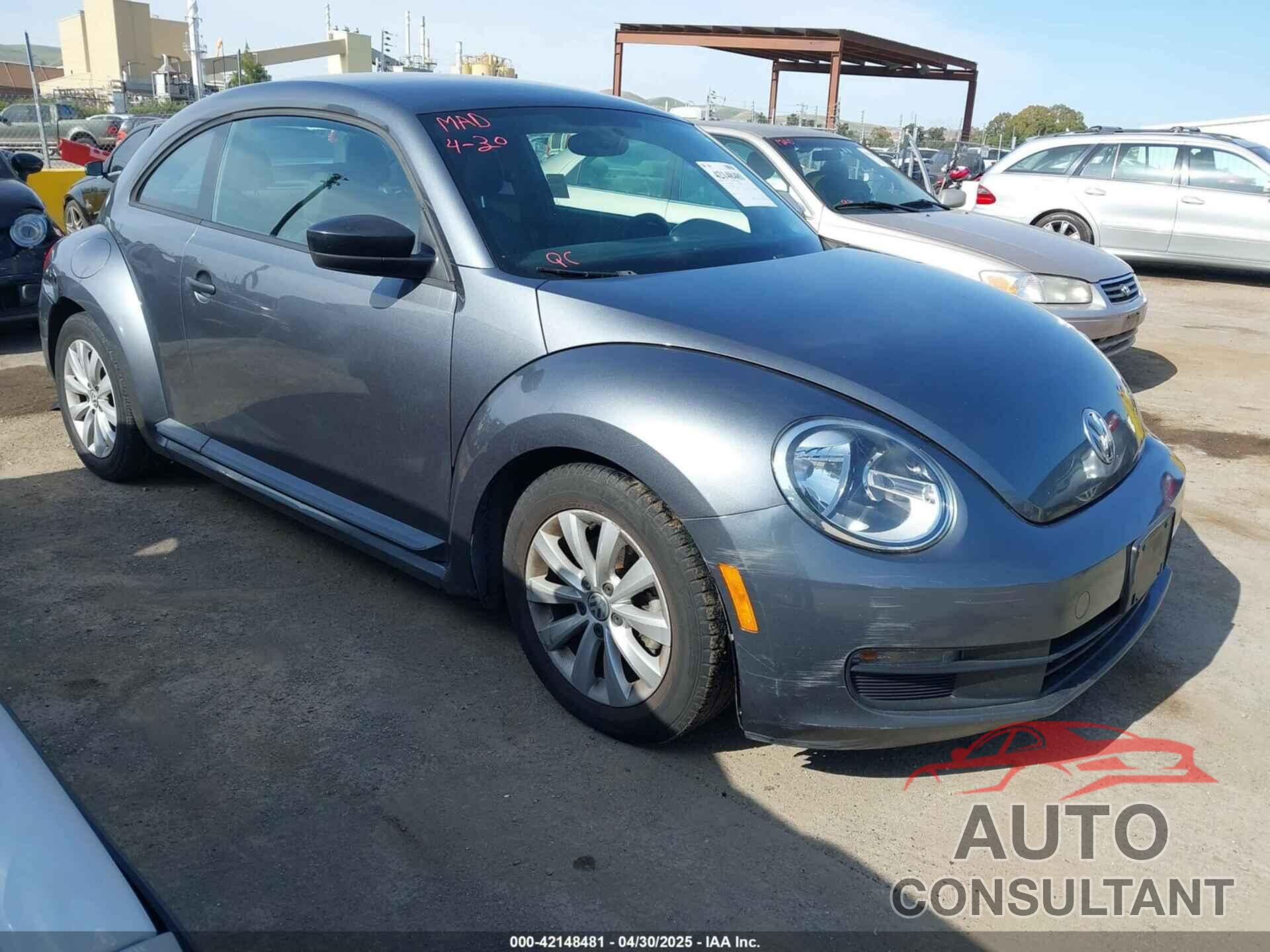 VOLKSWAGEN BEETLE 2016 - 3VWF17AT6GM625810