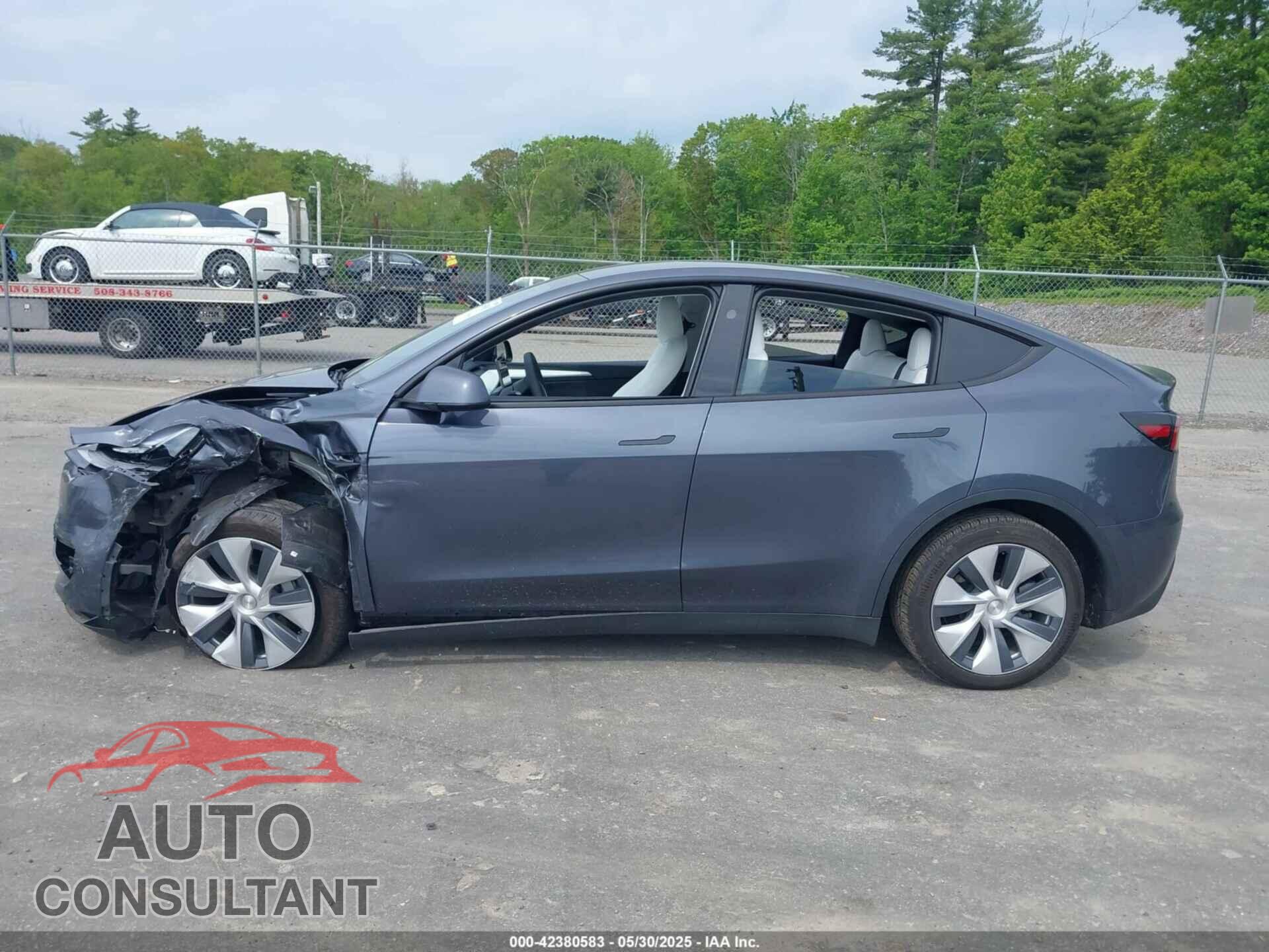 TESLA MODEL Y 2023 - 7SAYGAEEXPF856428