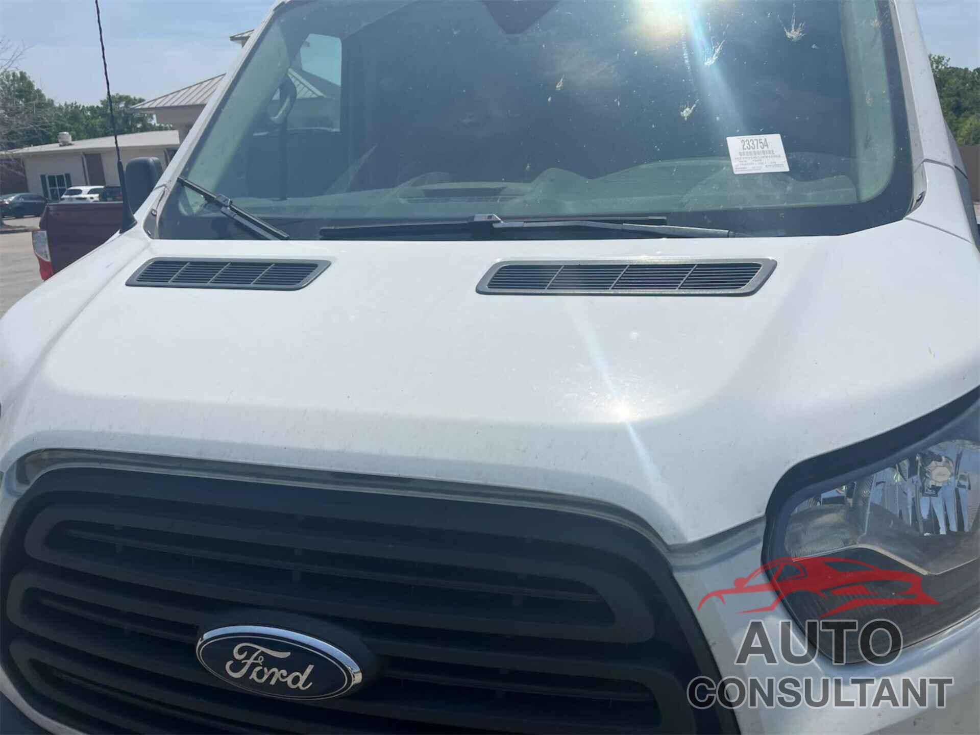 FORD TRANSIT 2018 - 1FTYR2CM5JKB45950
