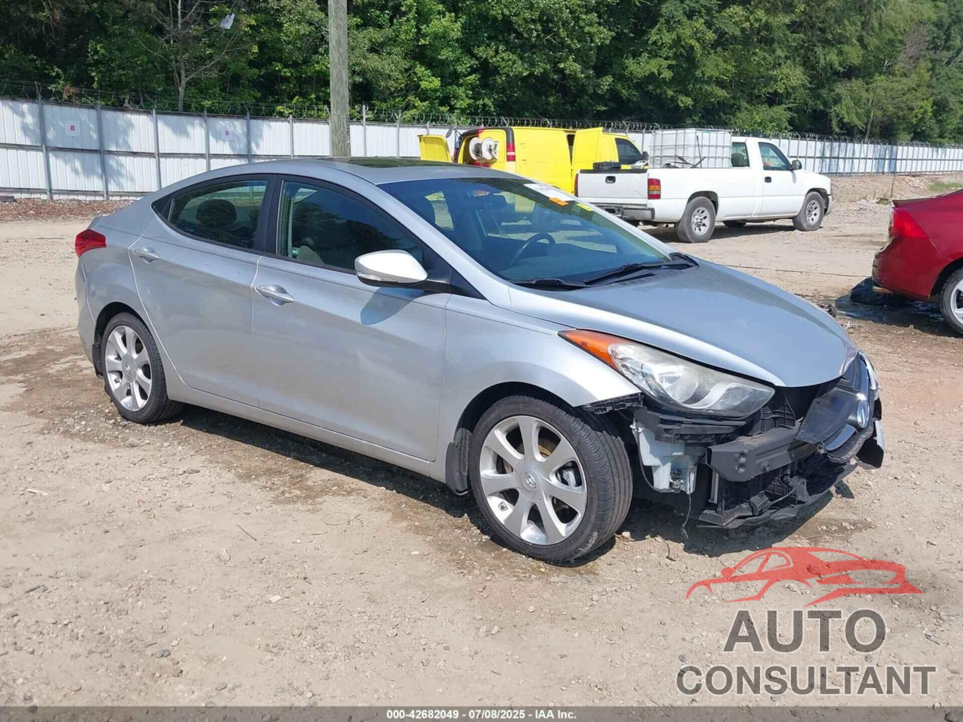 HYUNDAI ELANTRA 2013 - 5NPDH4AE4DH251124