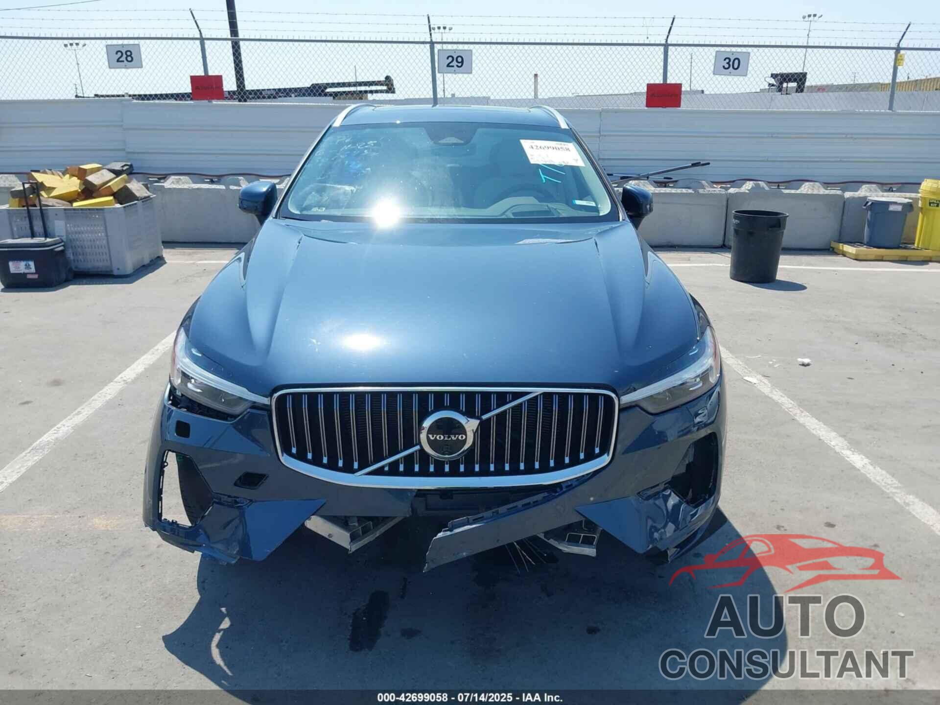 VOLVO XC60 2023 - YV4L12DA8P1226720