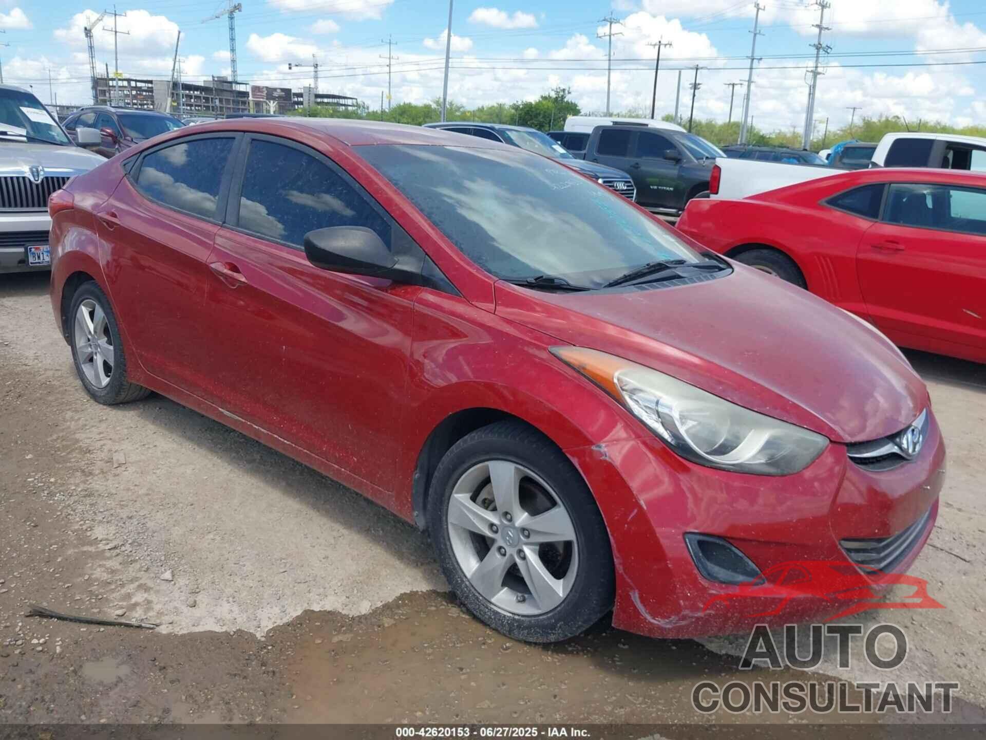HYUNDAI ELANTRA 2011 - KMHDH4AE1BU087670