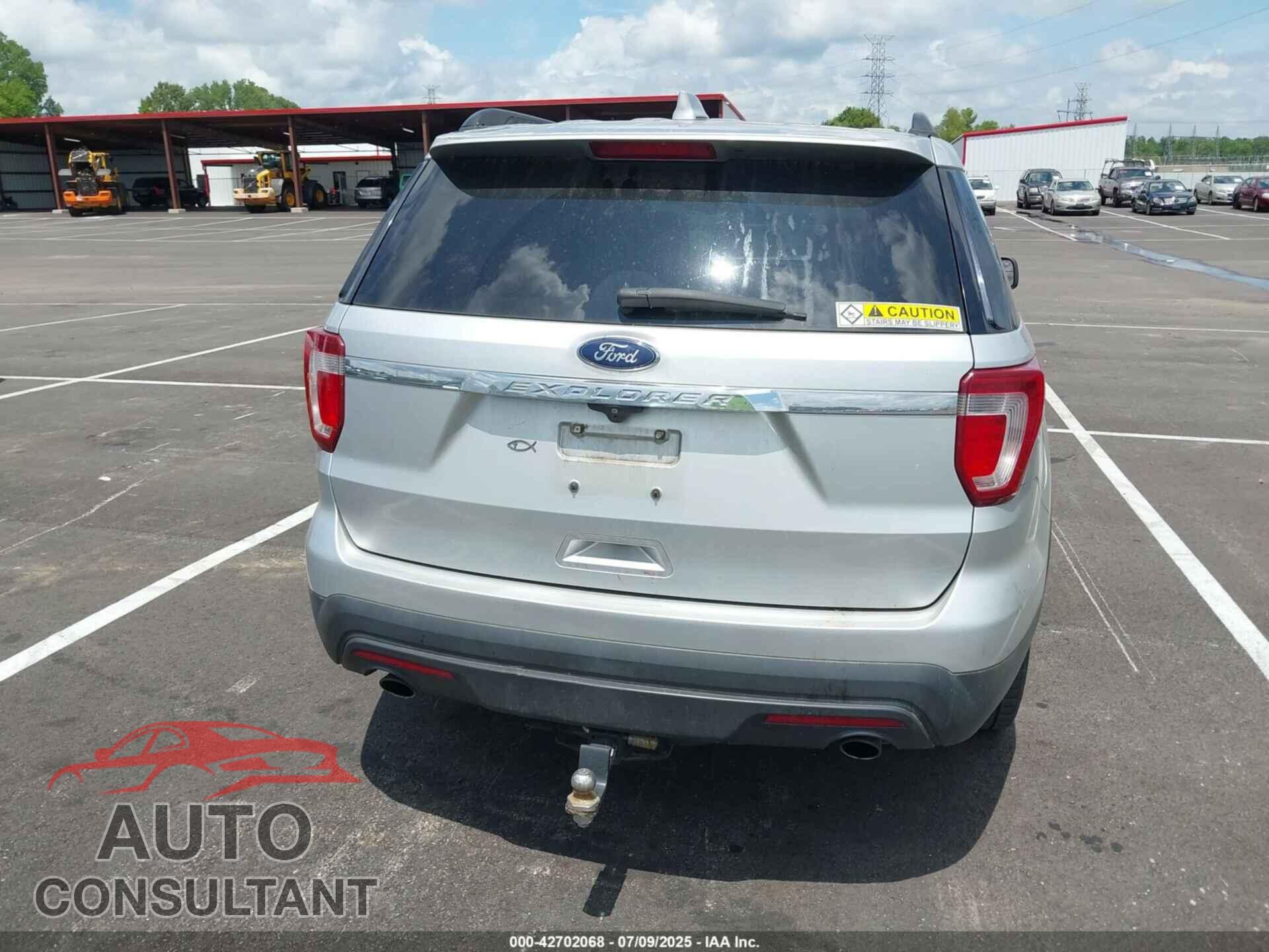 FORD EXPLORER 2017 - 1FM5K7B88HGB27654