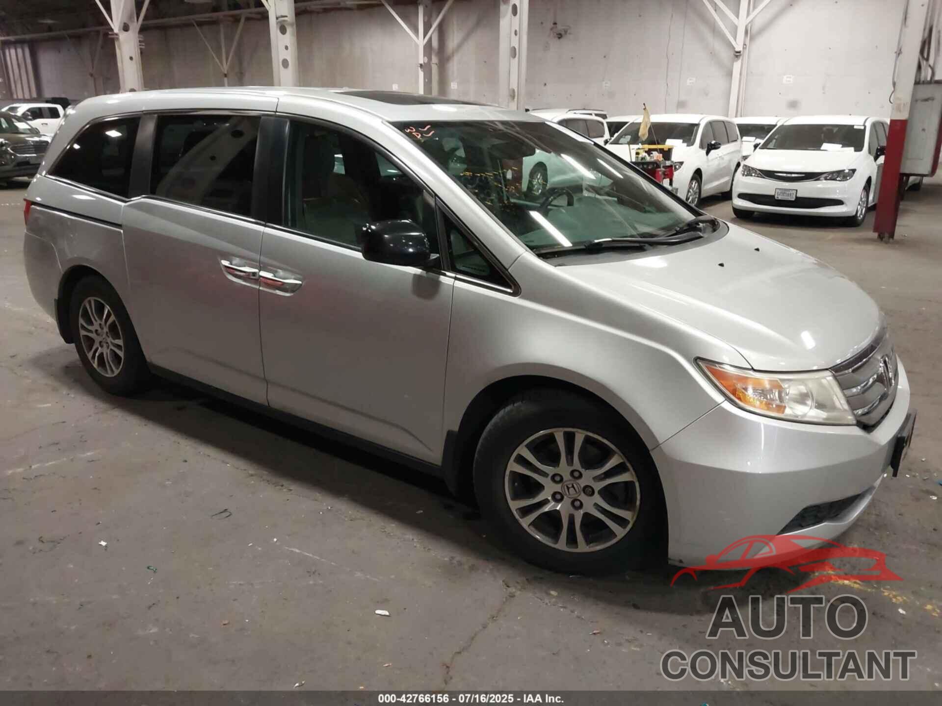 HONDA ODYSSEY 2013 - 5FNRL5H65DB074347