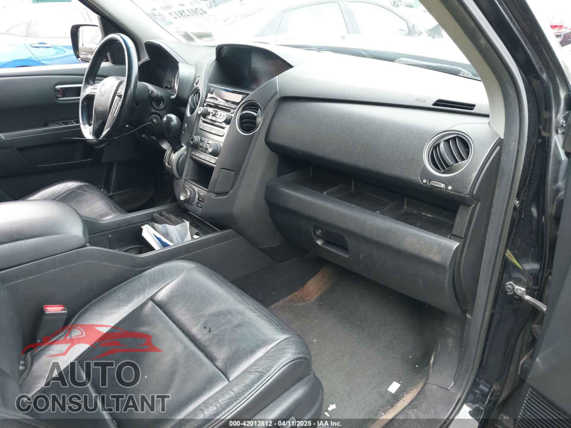 HONDA PILOT 2013 - 5FNYF4H9XDB045255