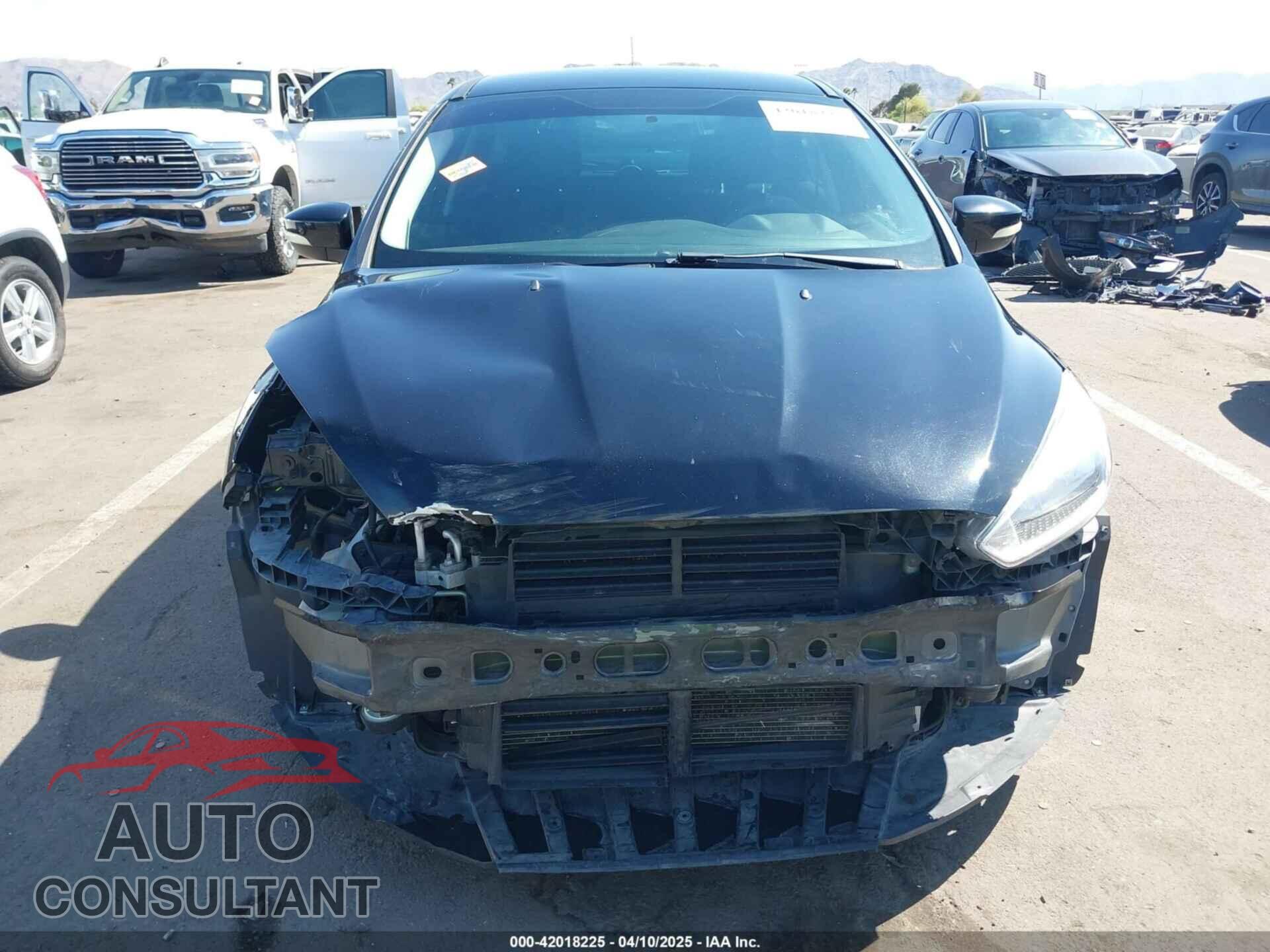 FORD FOCUS 2017 - 1FADP3K21HL245709