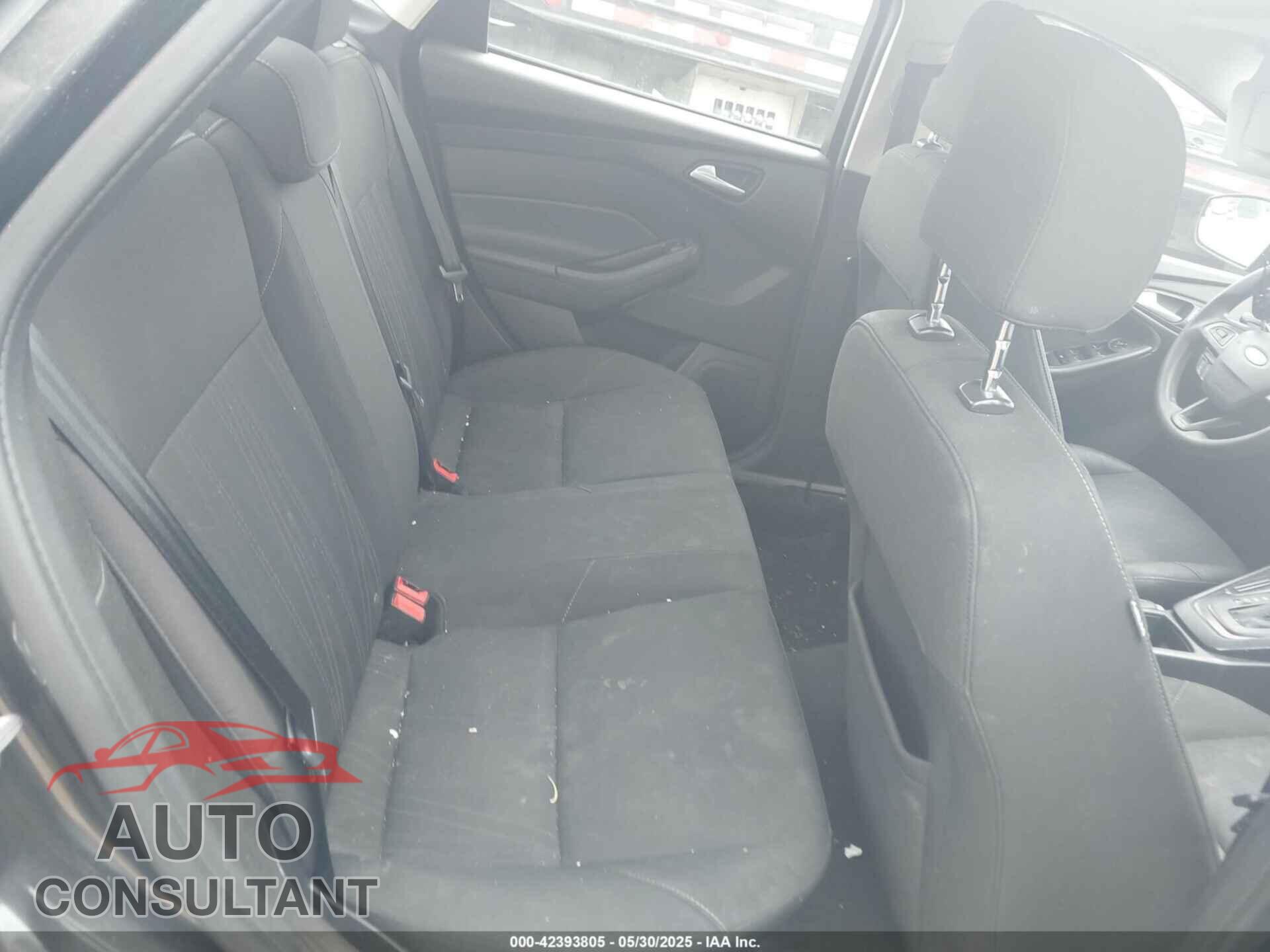 FORD FOCUS 2016 - 1FADP3F21GL393819