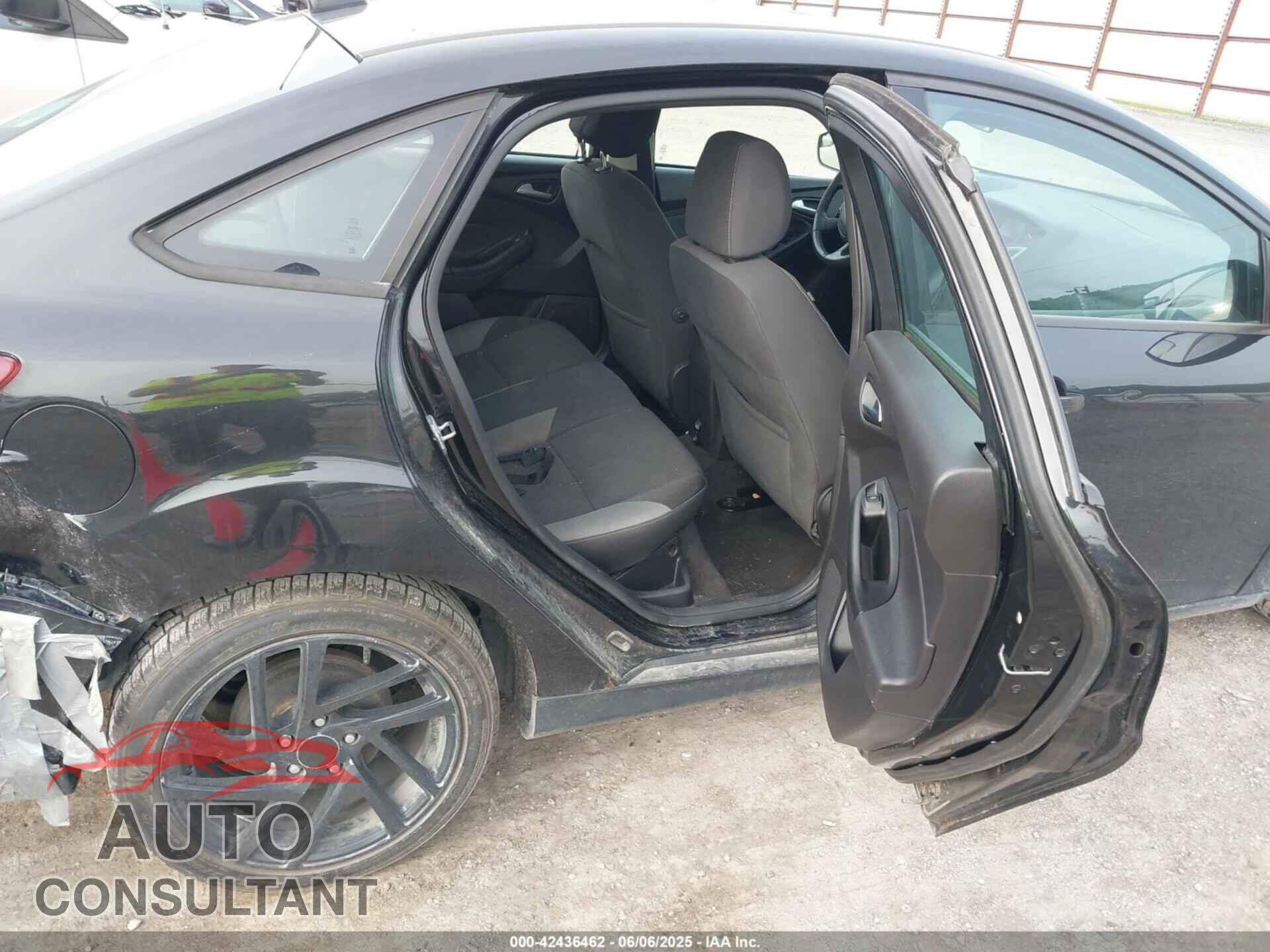 FORD FOCUS 2014 - 1FADP3F24EL170431