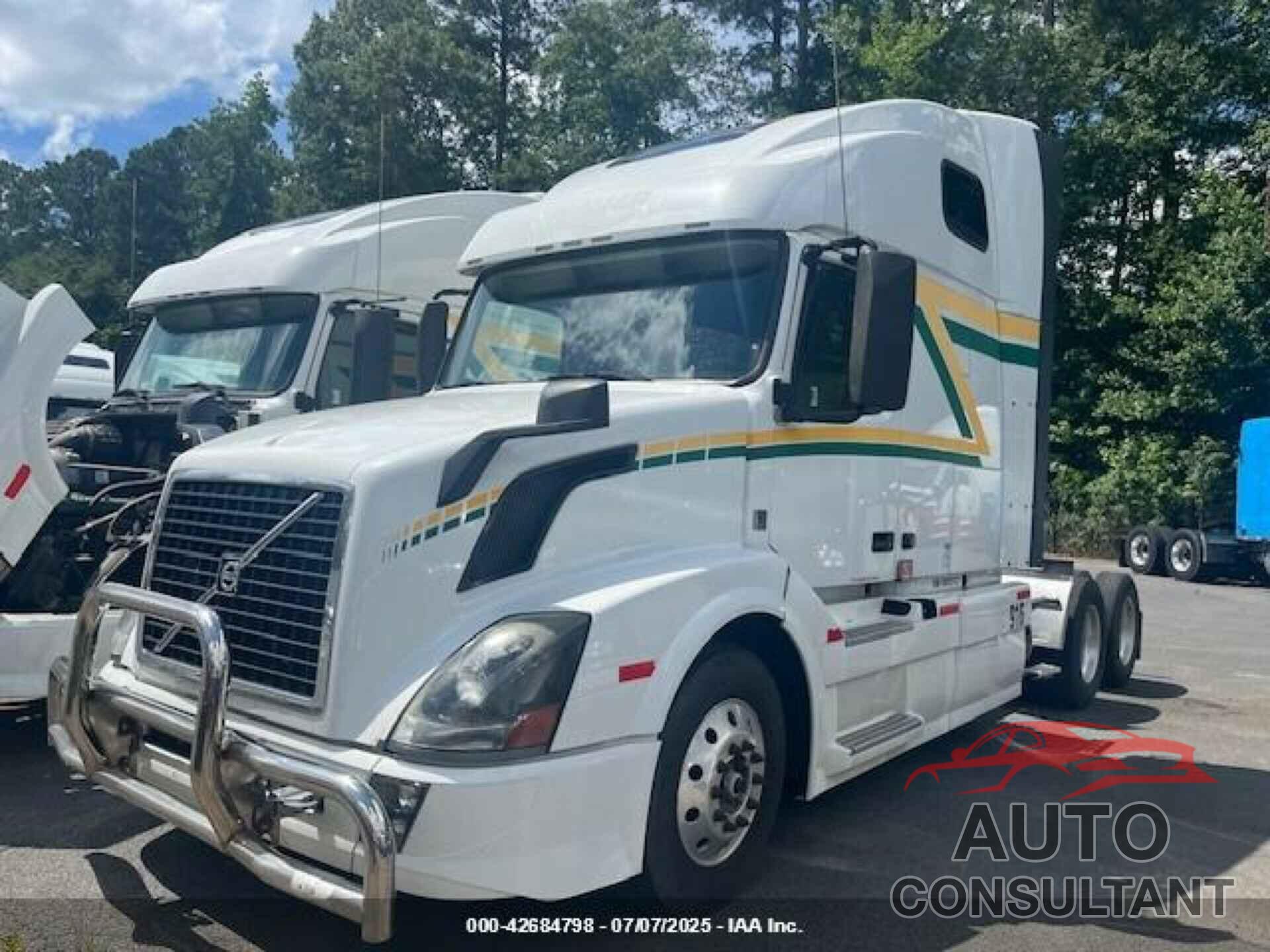 VOLVO VN 2015 - 4V4NC9EH3FN915117