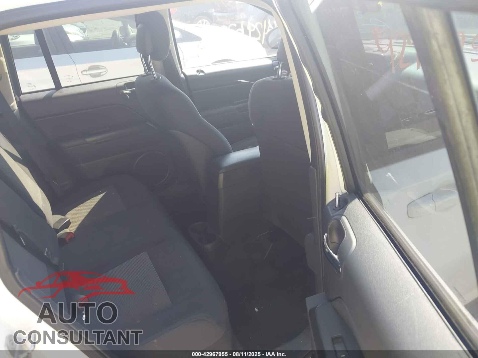 JEEP COMPASS 2013 - 1C4NJCBB6DD235102