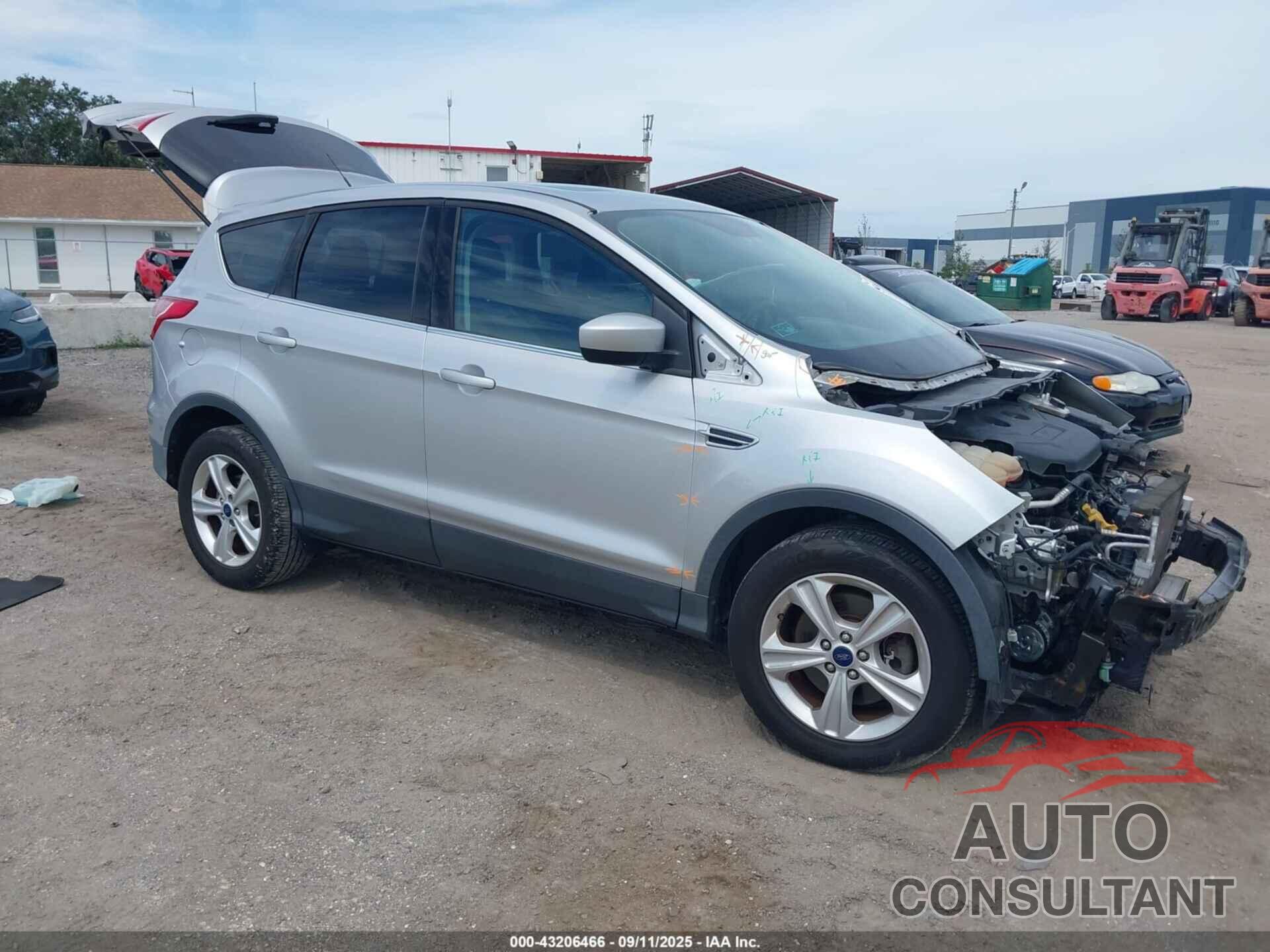 FORD ESCAPE 2016 - 1FMCU0G92GUB73961