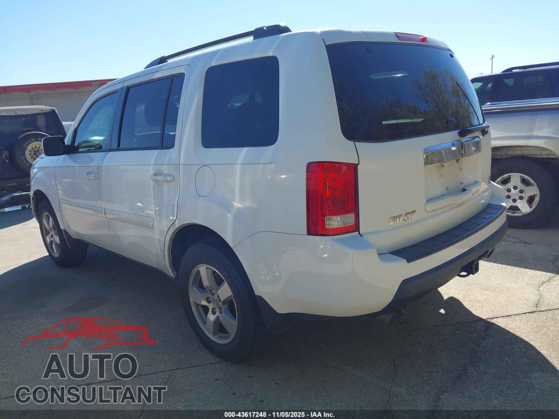 HONDA PILOT 2011 - 5FNYF3H64BB046317
