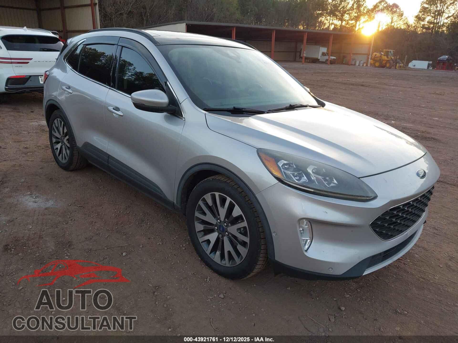 FORD ESCAPE 2020 - 1FMCU0DZ0LUA23846