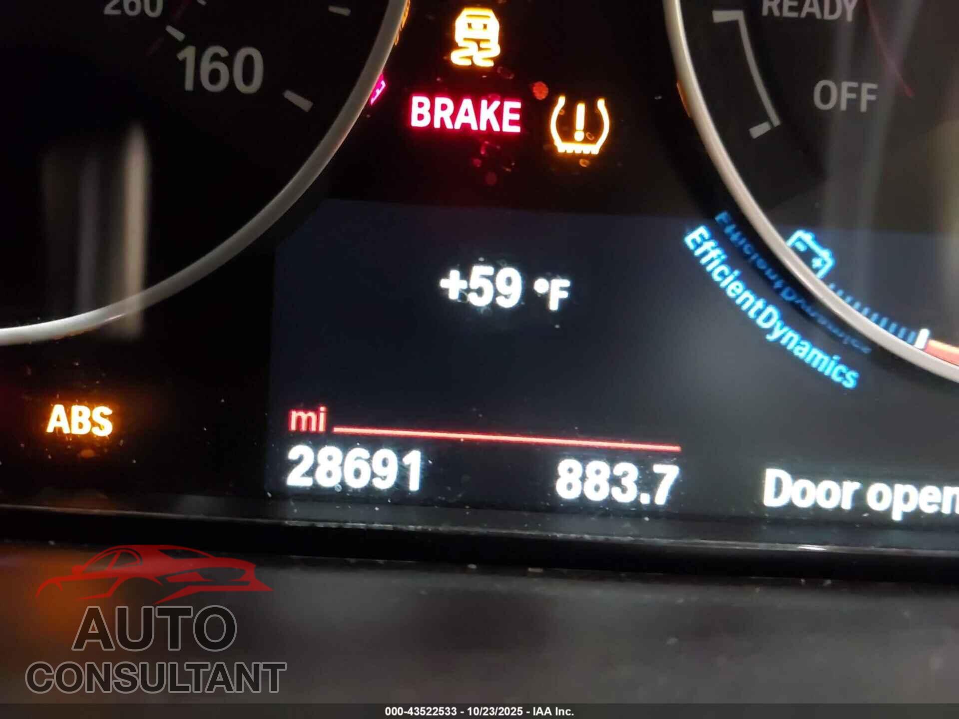 BMW 328I 2016 - WBA8E9G57GNU28362