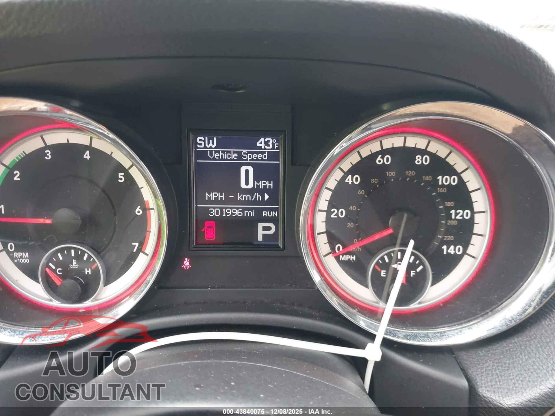 DODGE DURANGO 2013 - 1C4SDHET3DC678518