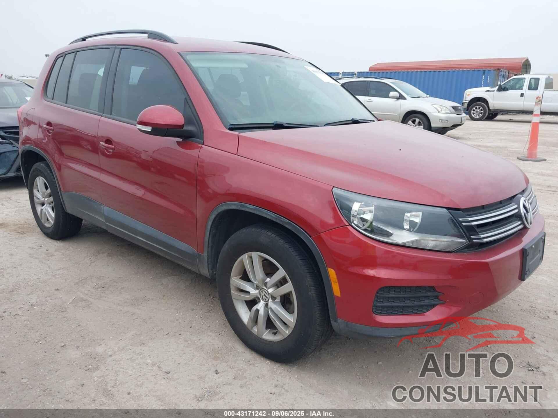 VOLKSWAGEN TIGUAN 2015 - WVGBV7AX5FW059481