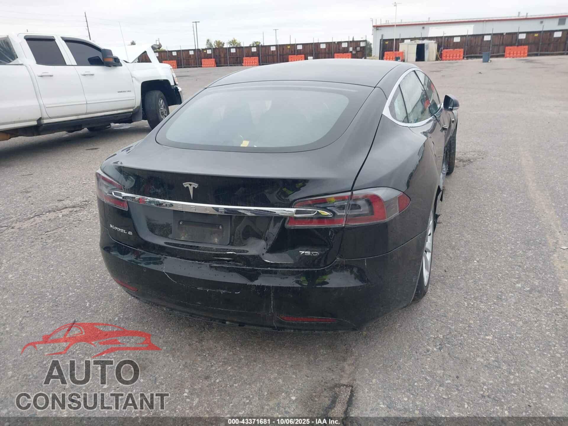 TESLA MODEL S 2018 - 5YJSA1E20JF282133