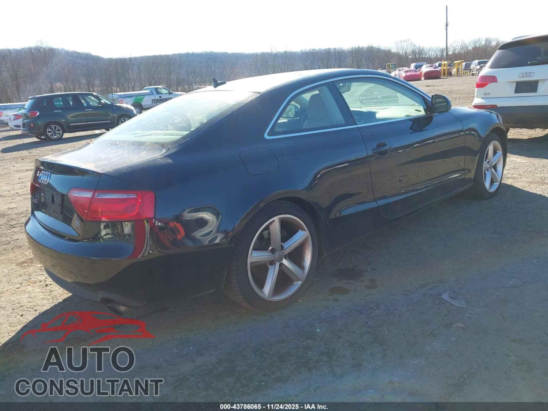 AUDI A5 2009 - WAUDK78TX9A019727