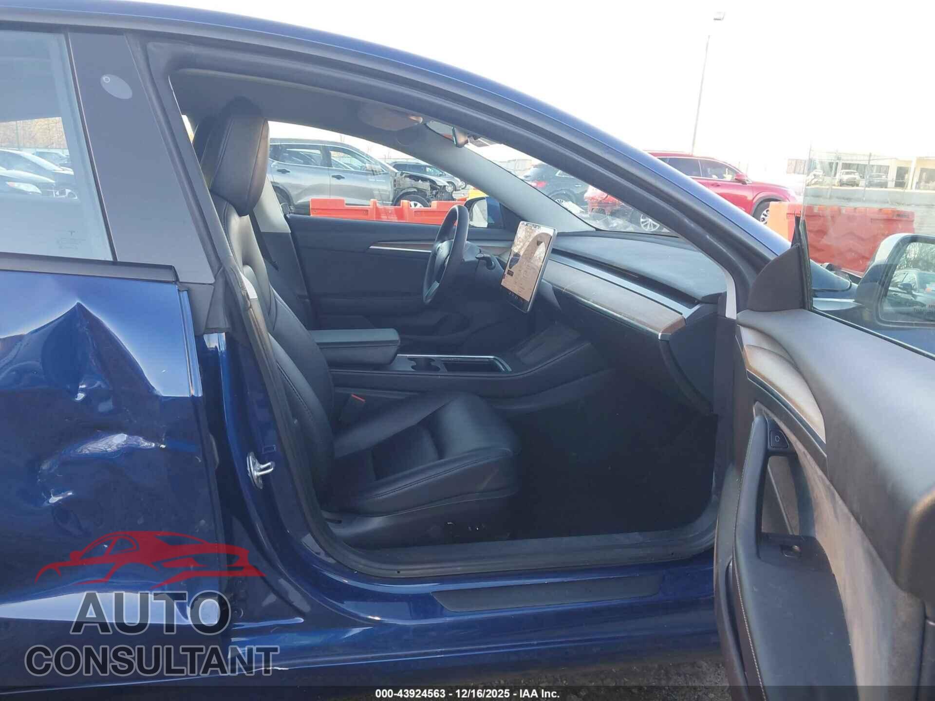 TESLA MODEL 3 2021 - 5YJ3E1EA8MF092097
