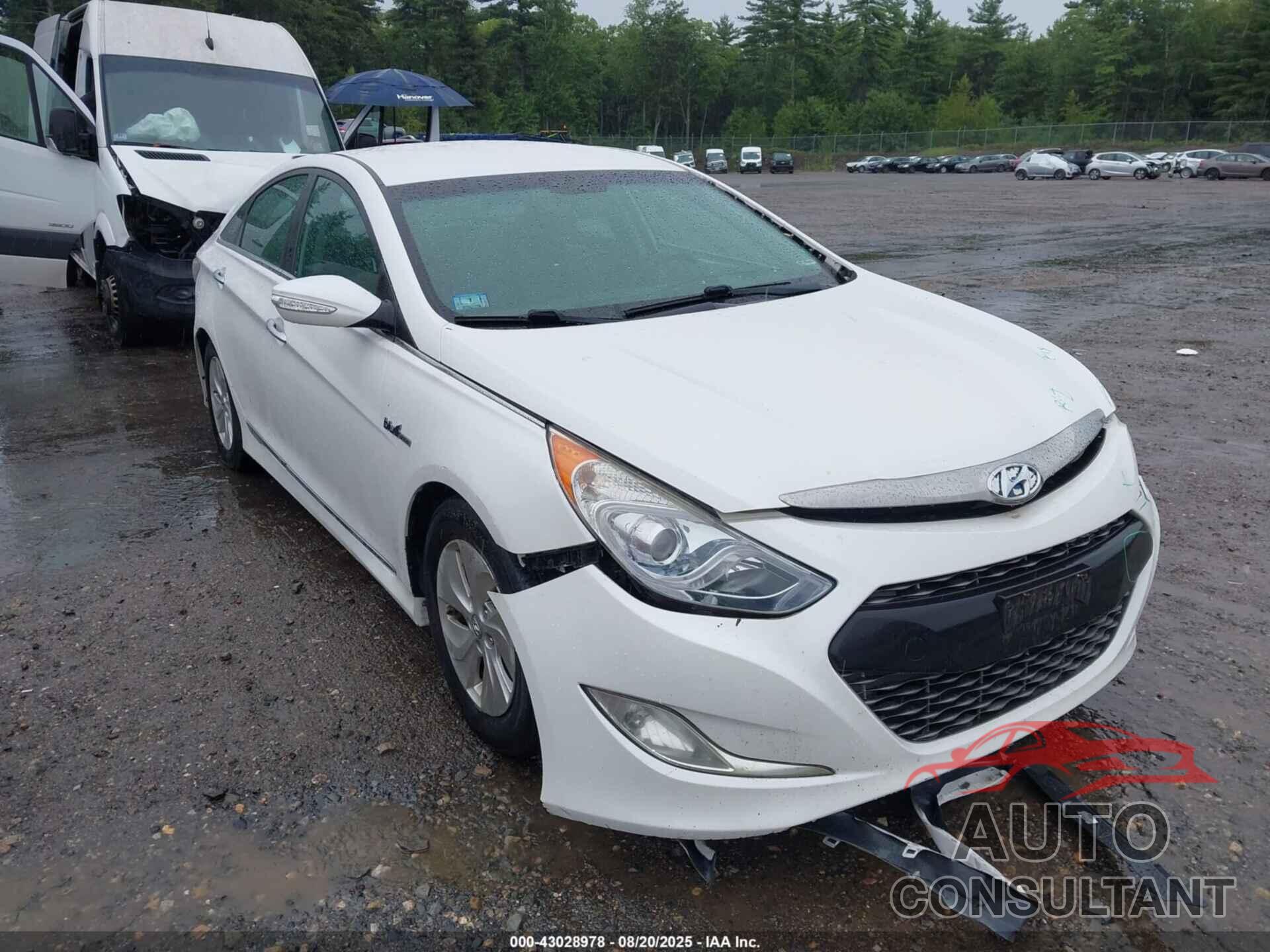 HYUNDAI SONATA HYBRID 2014 - KMHEC4A4XEA111366
