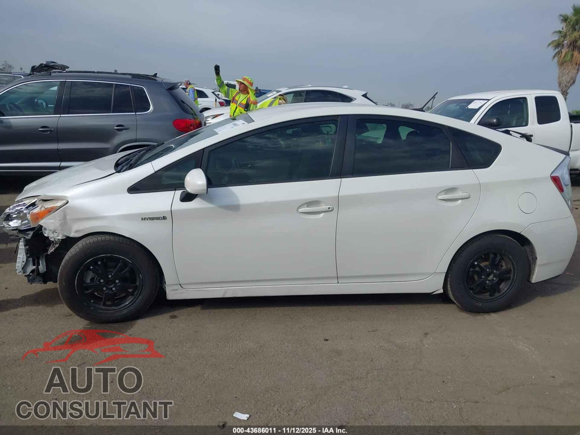 TOYOTA PRIUS 2014 - JTDKN3DU4E1772012