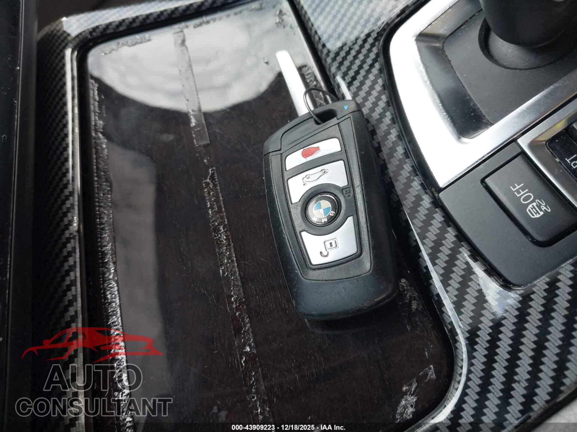 BMW 528I 2012 - WBAXH5C59CDW03597