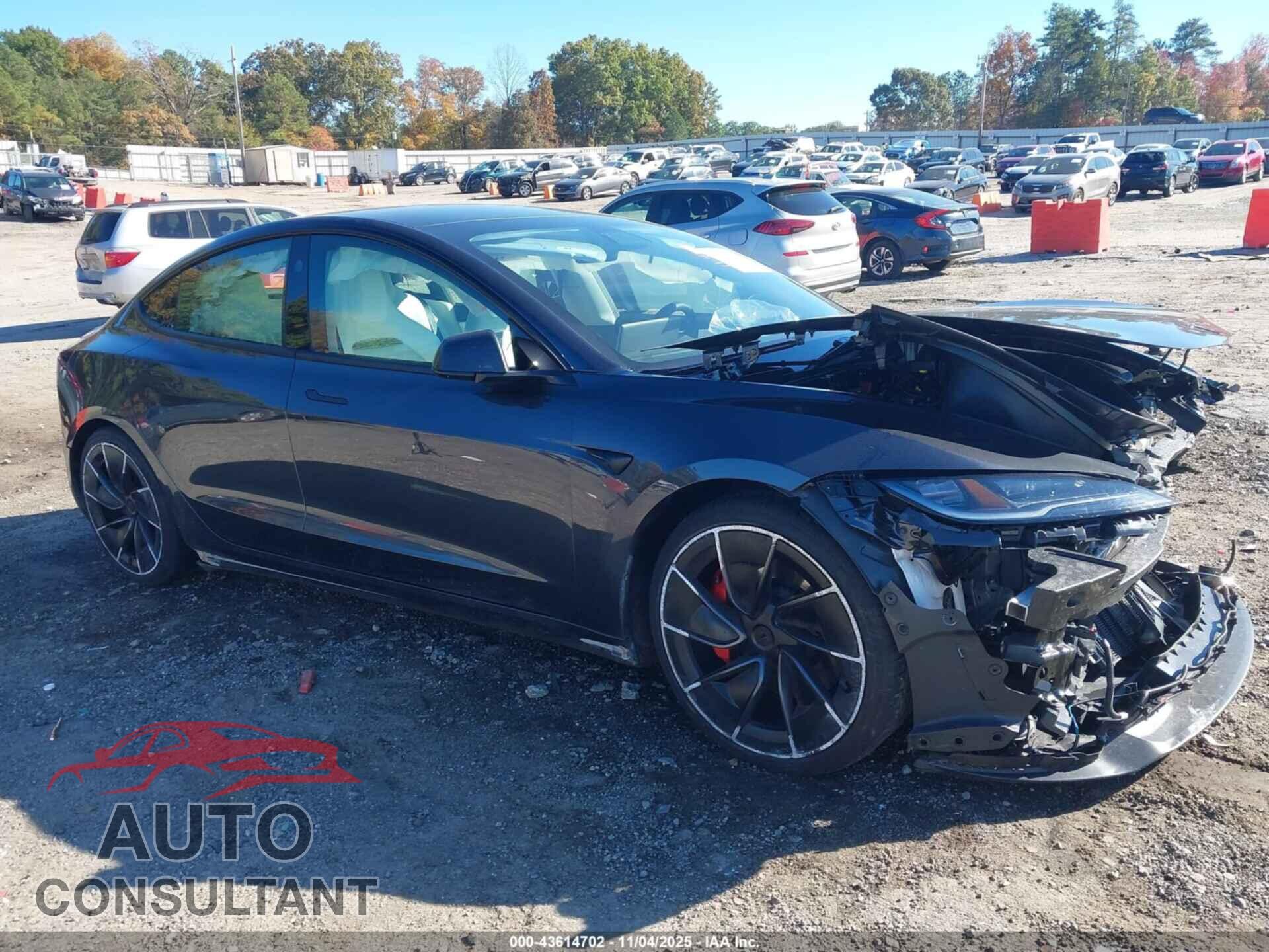 TESLA MODEL 3 2024 - 5YJ3E1ET1RF846725