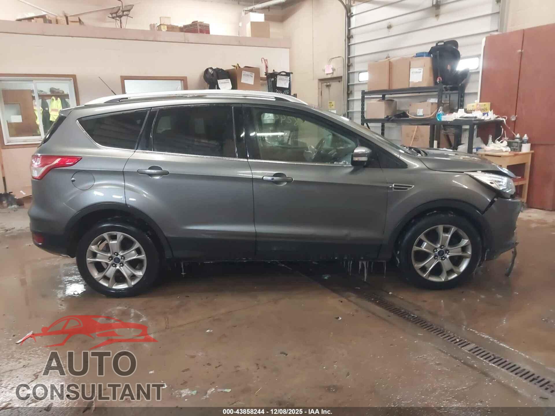 FORD ESCAPE 2014 - 1FMCU9J93EUC45213