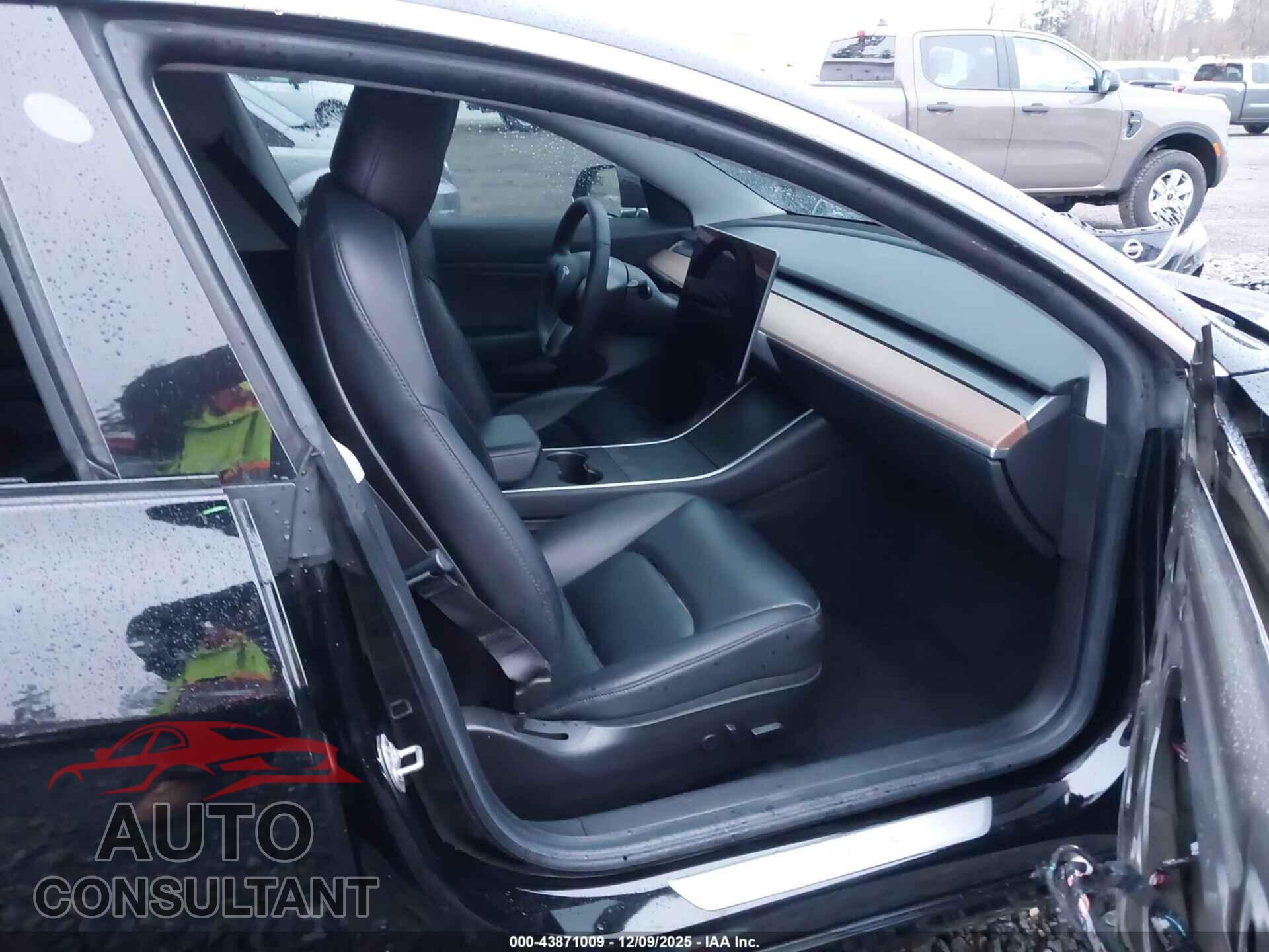 TESLA MODEL 3 2019 - 5YJ3E1EA6KF446566
