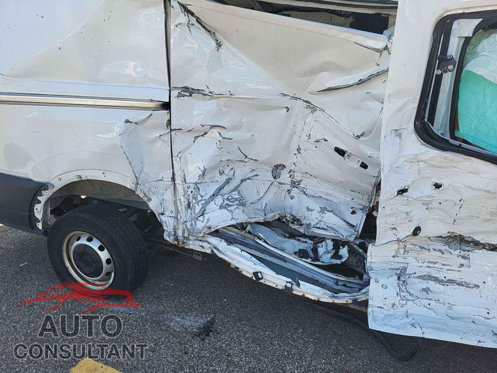 FORD TRANSIT 2017 - 1FTYE1YMXHKB17649