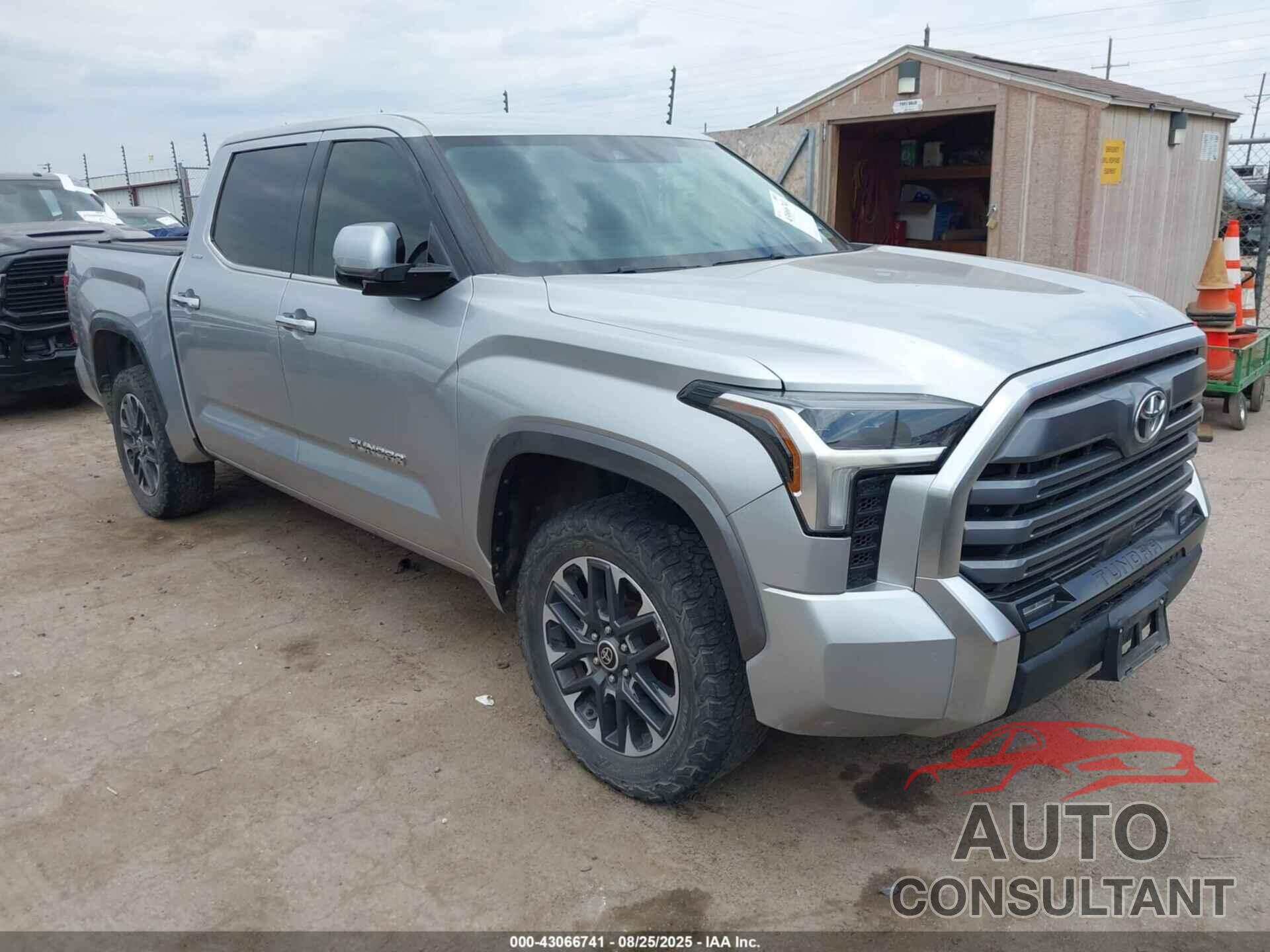 TOYOTA TUNDRA 2022 - 5TFJA5DB6NX004577