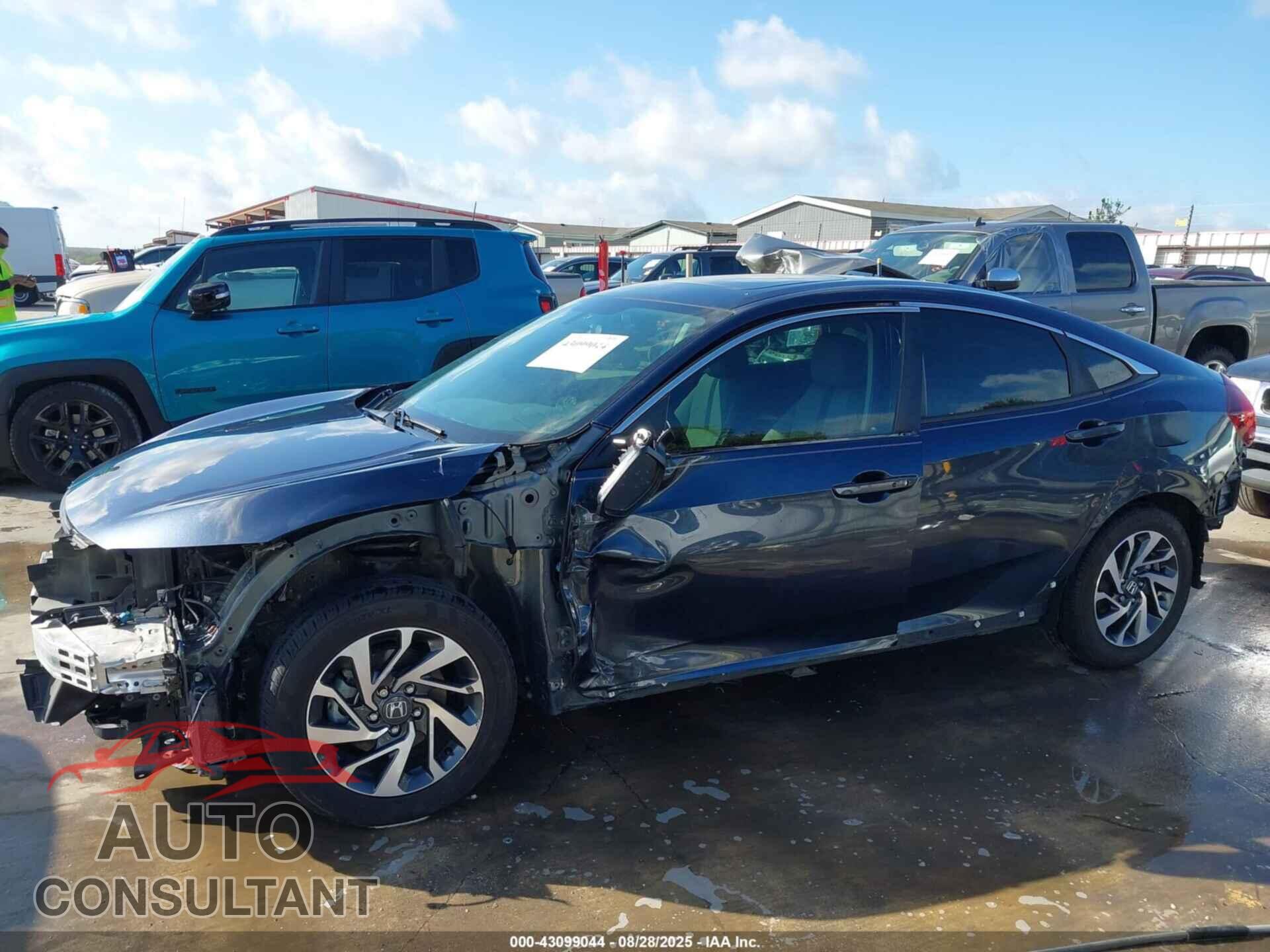 HONDA CIVIC 2017 - 19XFC2F79HE071945