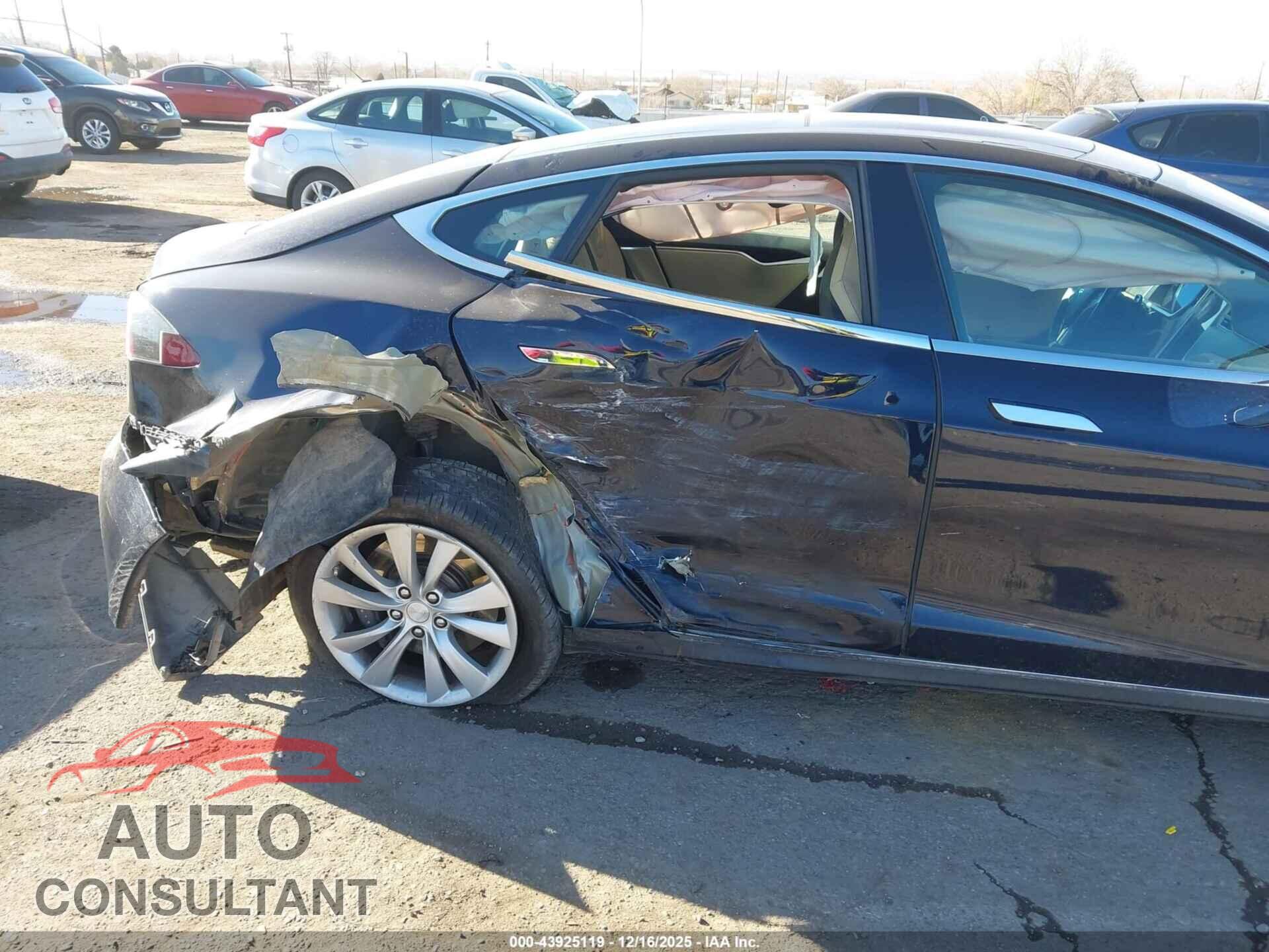 TESLA MODEL S 2013 - 5YJSA1DN2DFP18898