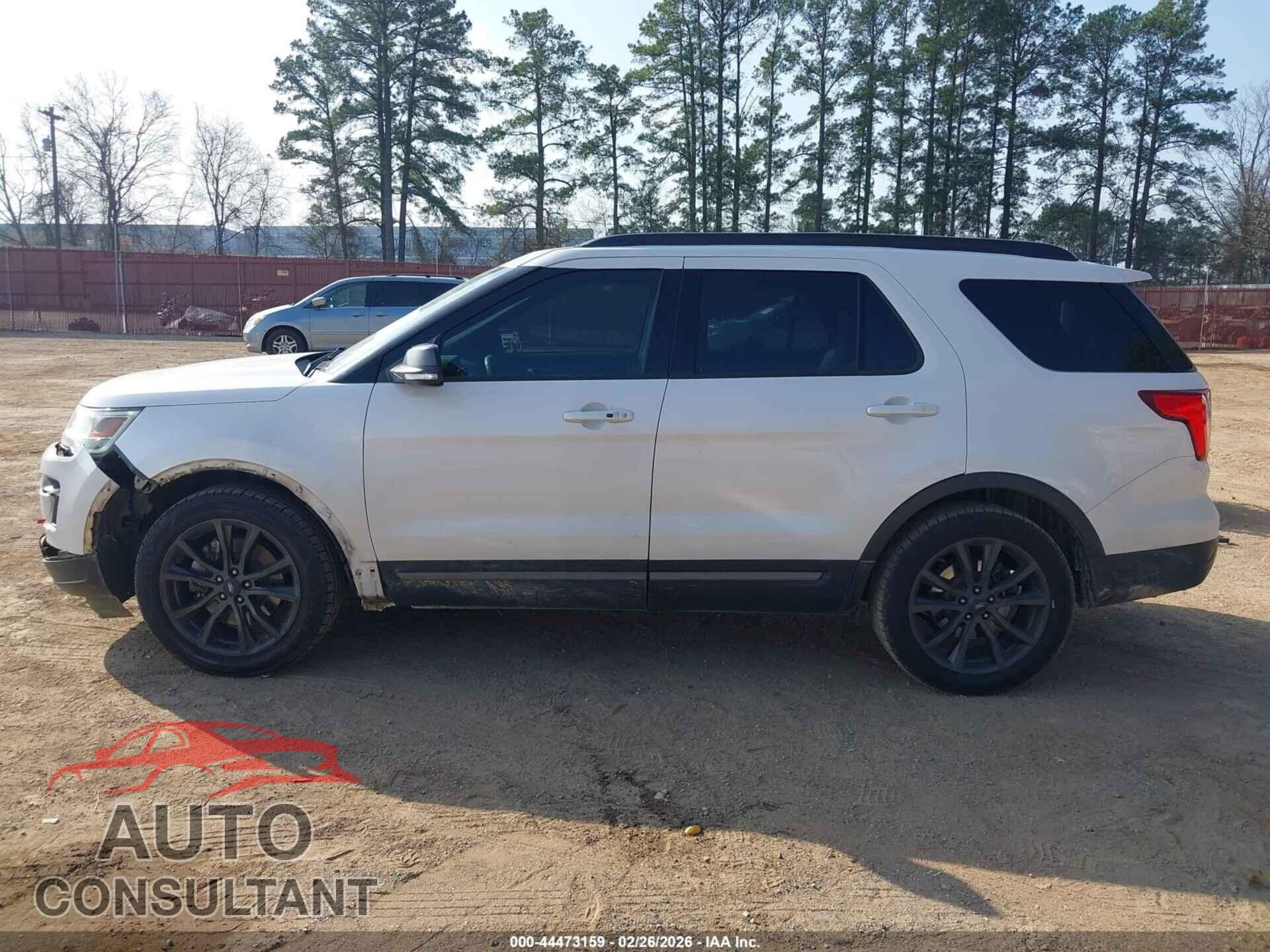 FORD EXPLORER 2018 - 1FM5K7D8XJGB78236