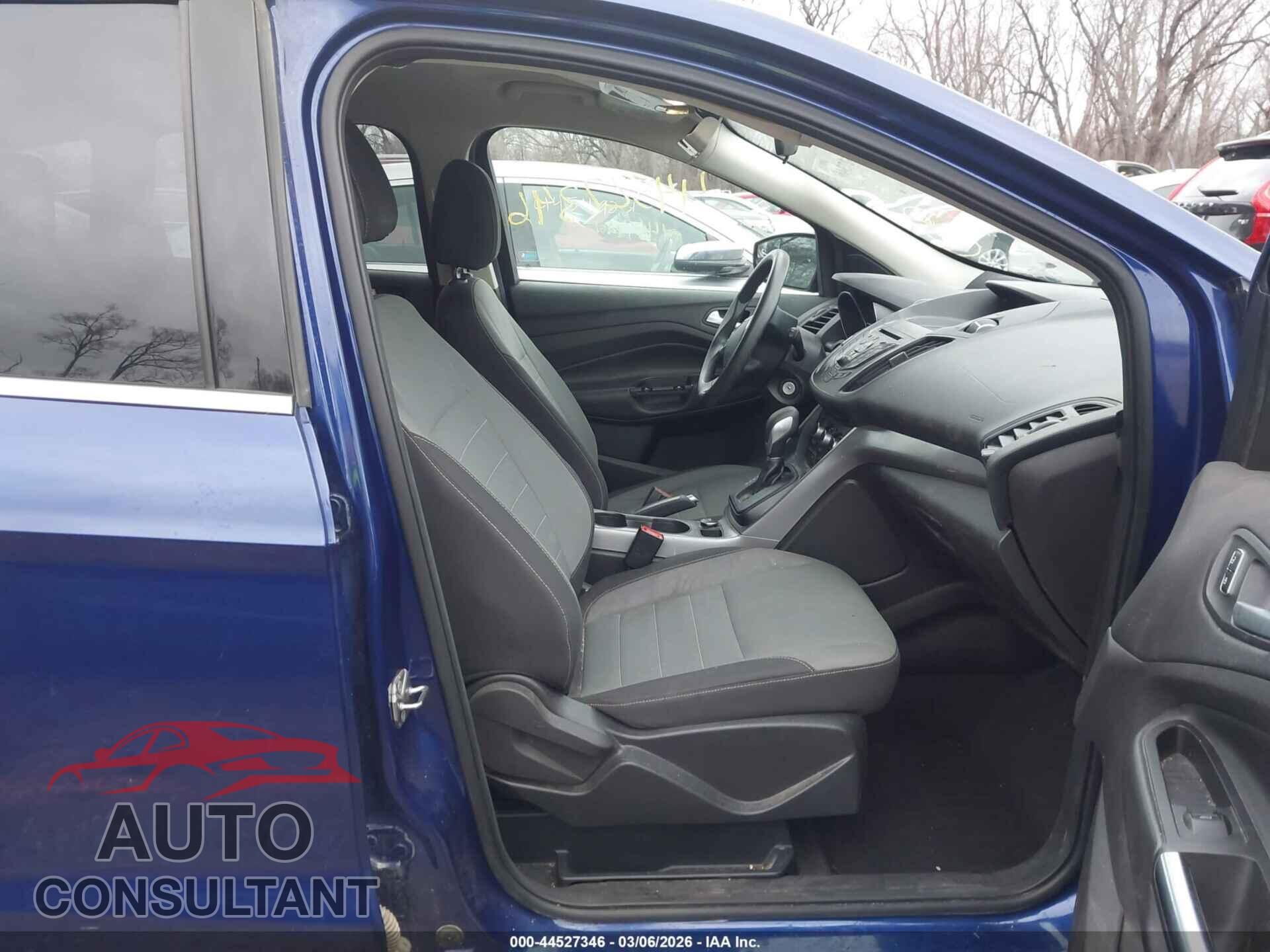FORD ESCAPE 2016 - 1FMCU0GX2GUB97949