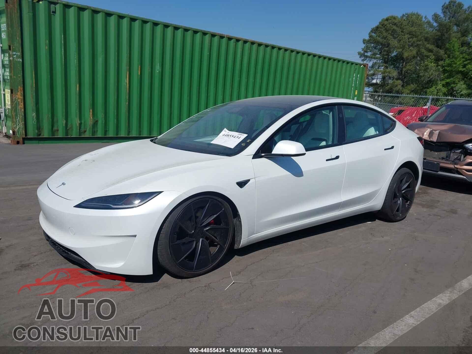TESLA MODEL 3 2024 - 5YJ3E1ET3RF810146