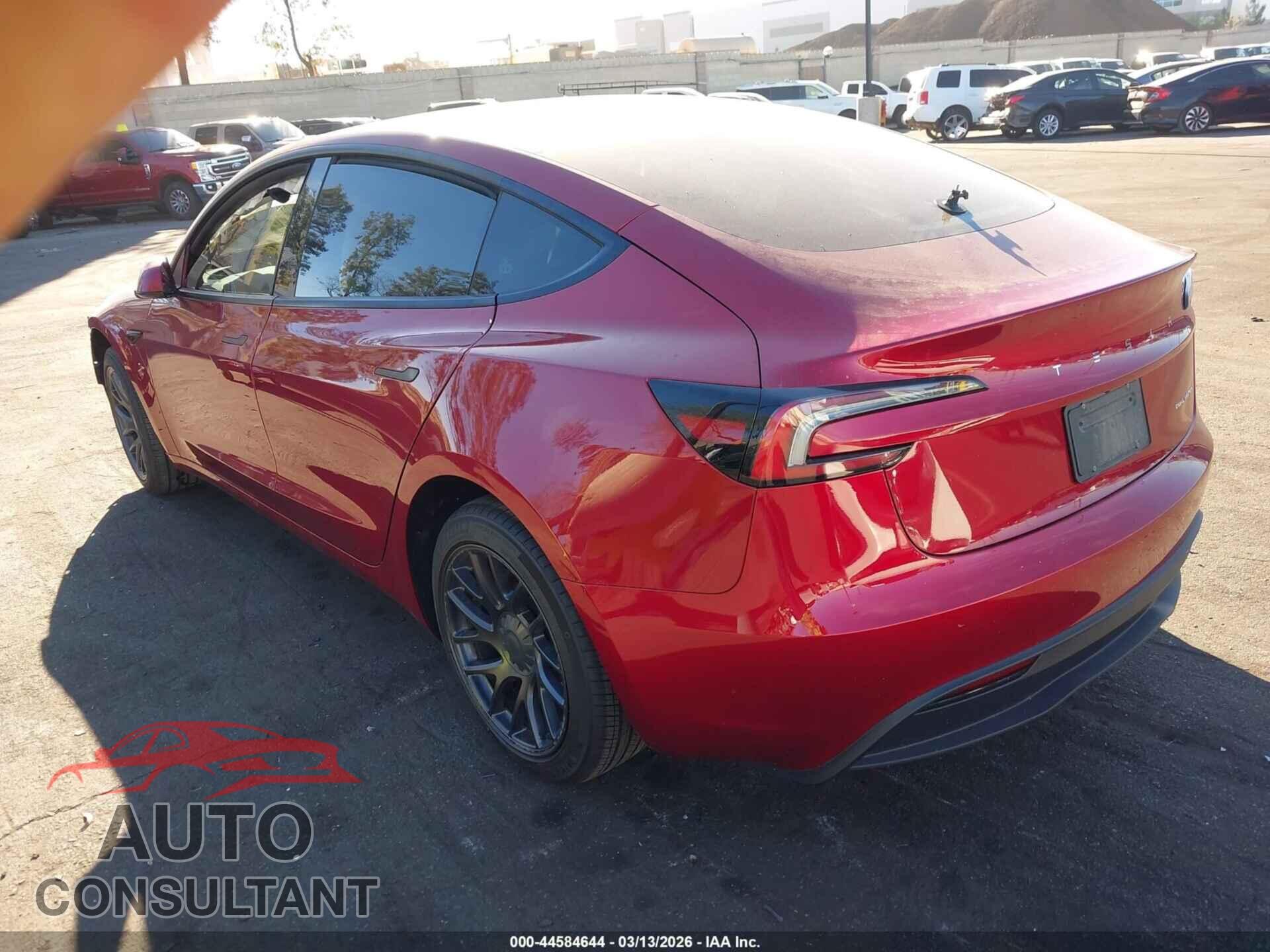 TESLA MODEL 3 2024 - 5YJ3E1EB8RF822168