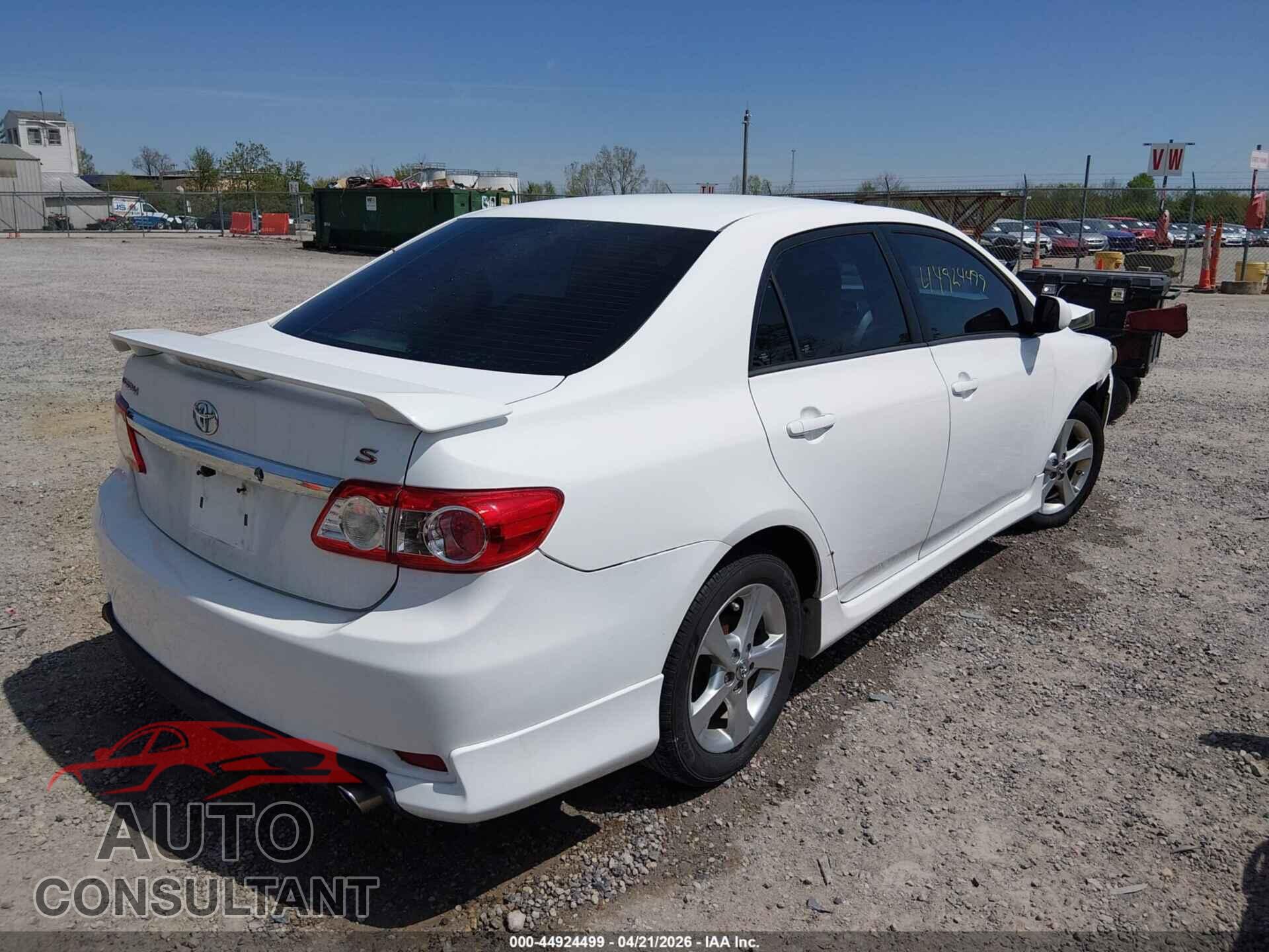 TOYOTA COROLLA 2013 - 2T1BU4EE5DC041745