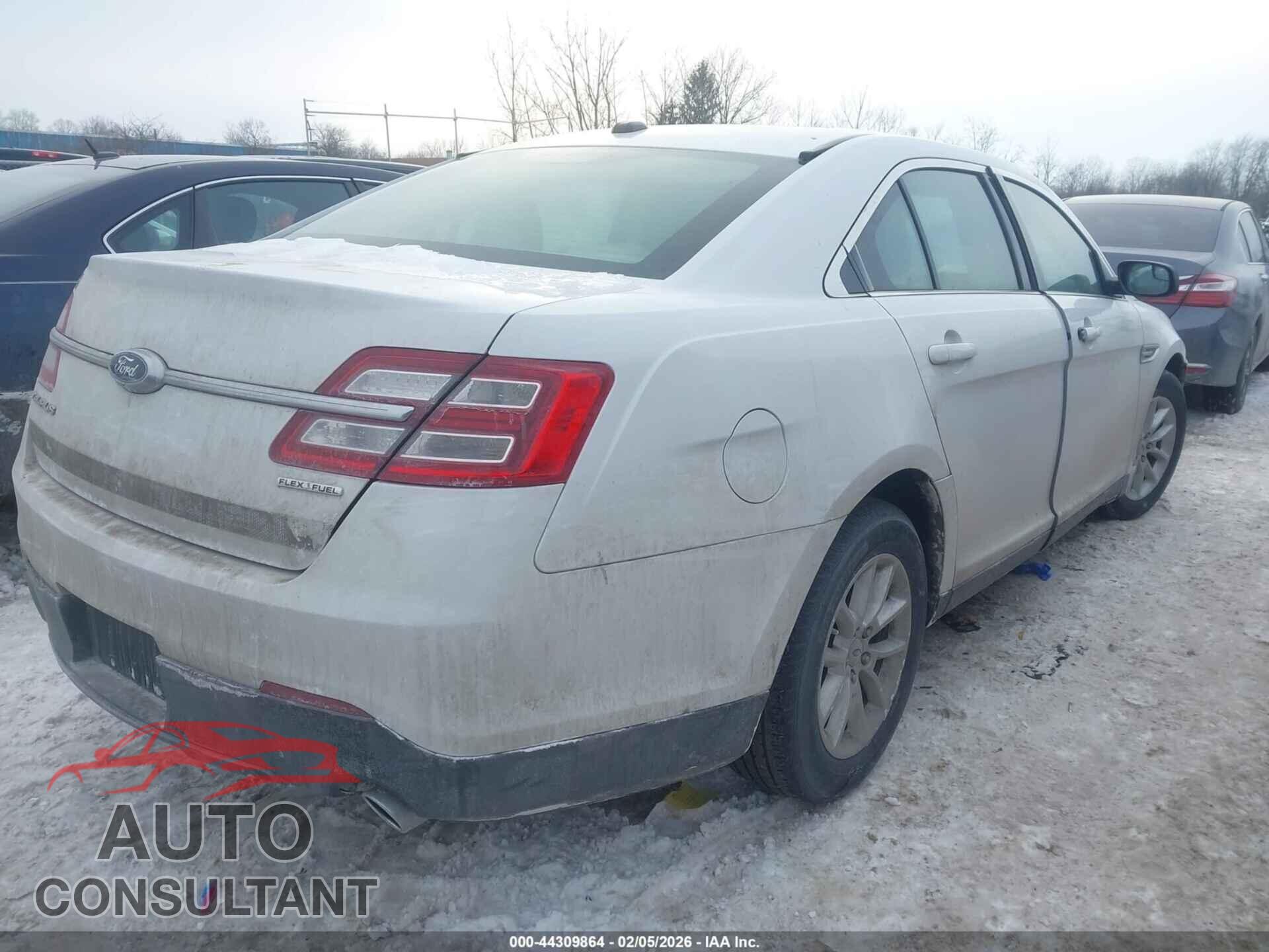 FORD TAURUS 2015 - 1FAHP2D84FG107018