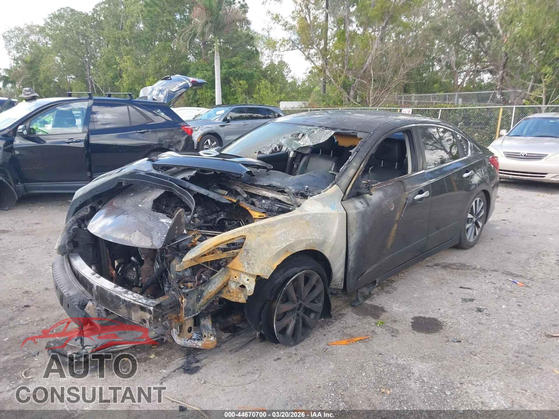 NISSAN ALTIMA 2016 - 1N4AL3AP1GC161237