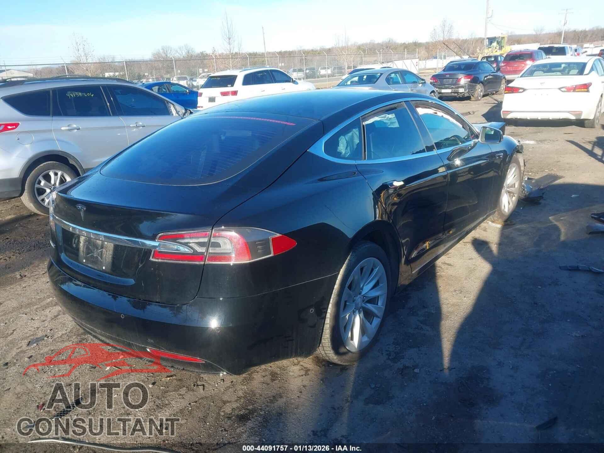 TESLA MODEL S 2017 - 5YJSA1E21HF197344