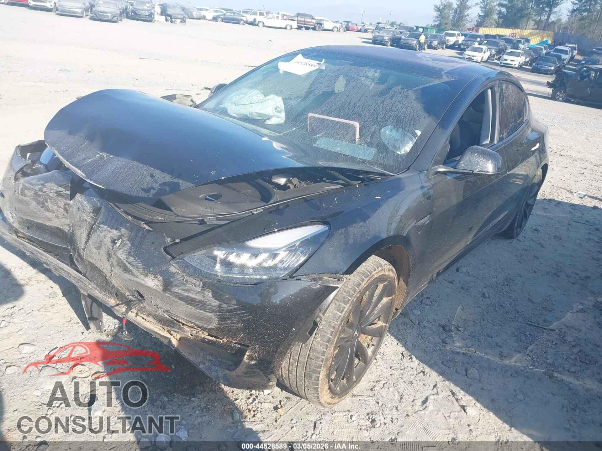 TESLA MODEL 3 2018 - 5YJ3E1EA9JF033183