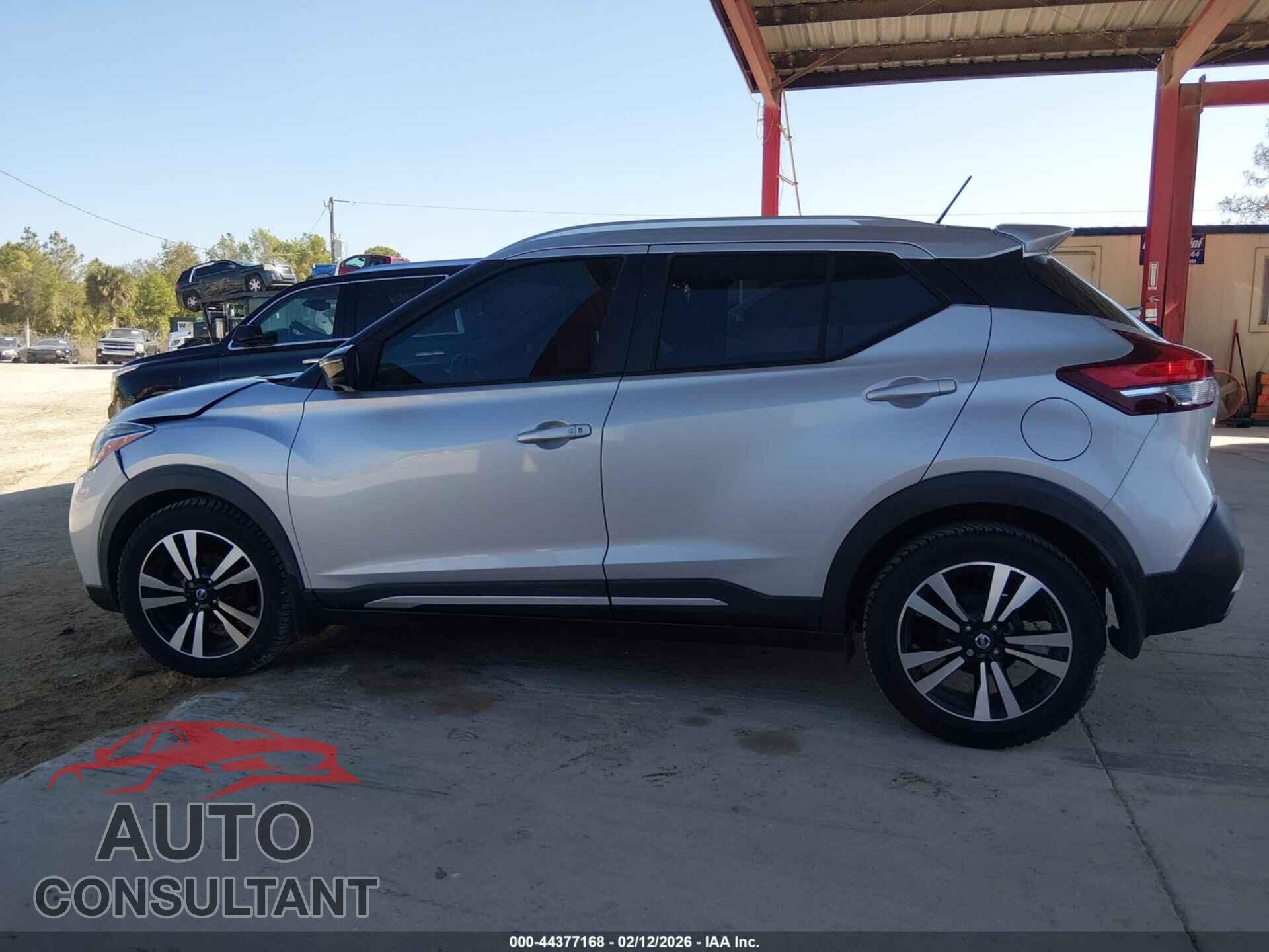 NISSAN KICKS 2019 - 3N1CP5CU3KL480161