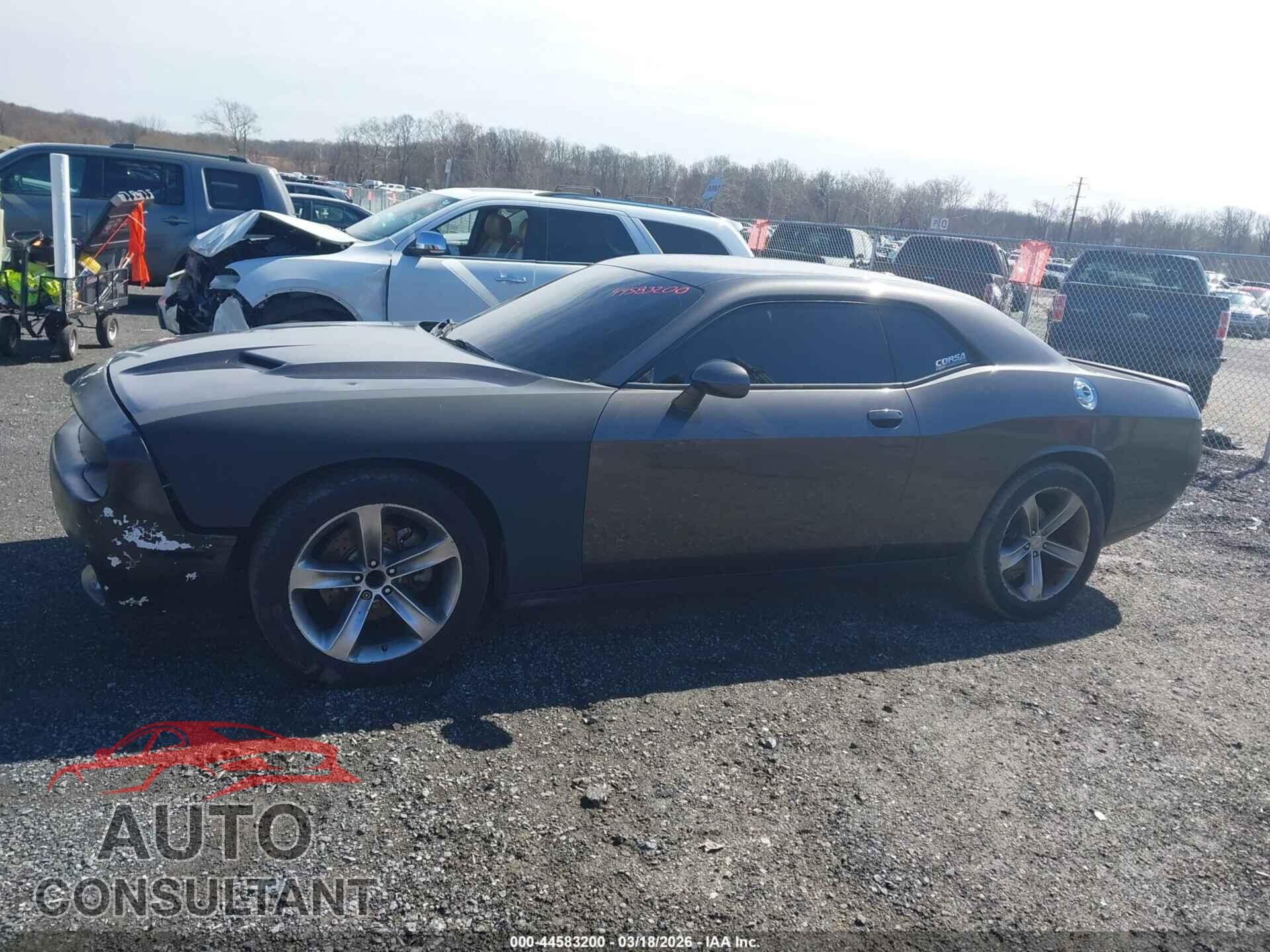 DODGE CHALLENGER 2015 - 2C3CDZAT2FH719032