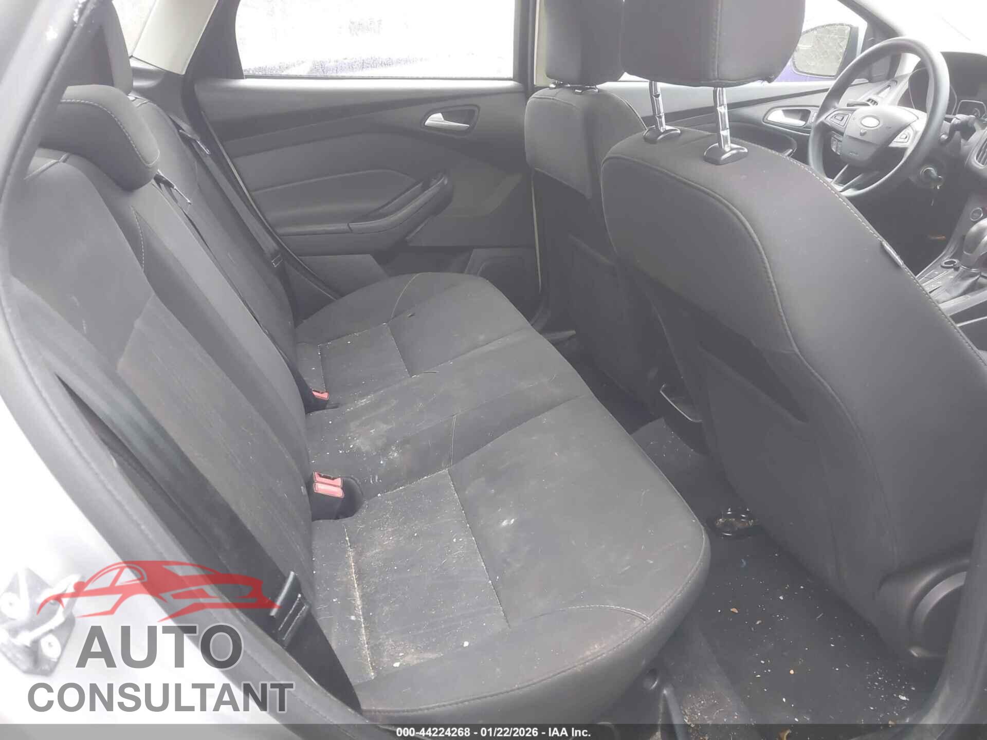 FORD FOCUS 2017 - 1FADP3FE8HL274709
