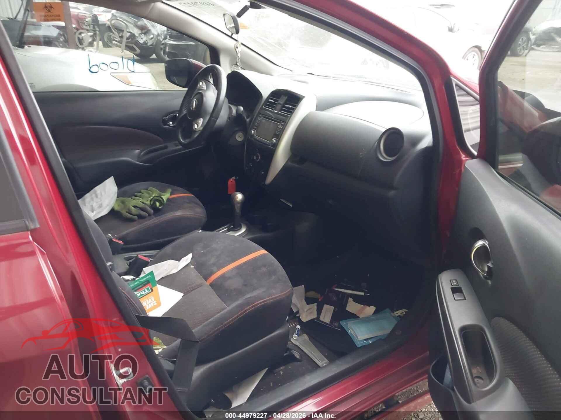 NISSAN VERSA NOTE 2015 - 3N1CE2CP2FL414012