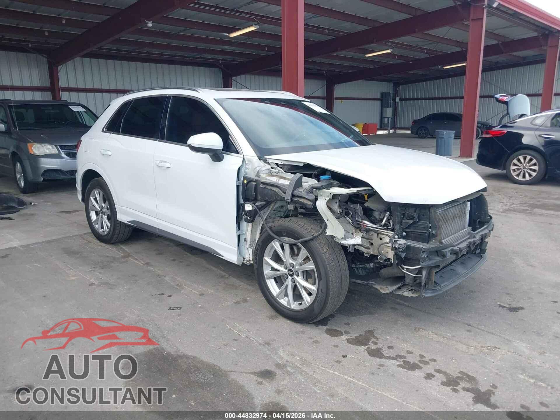 AUDI Q3 2023 - WA1EECF3XP1031426