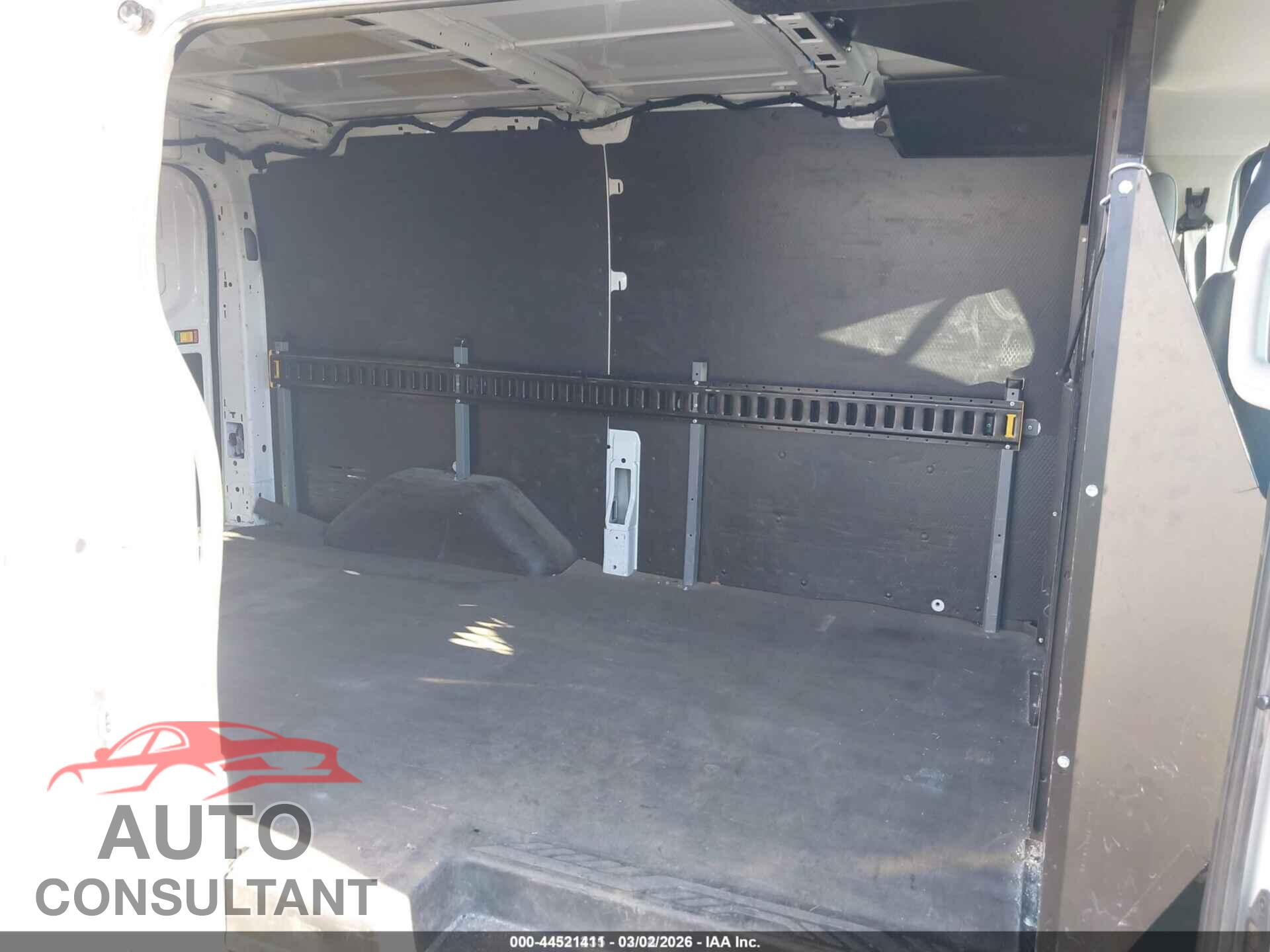 FORD TRANSIT-150 2015 - 1FTNE1YM5FKB30101