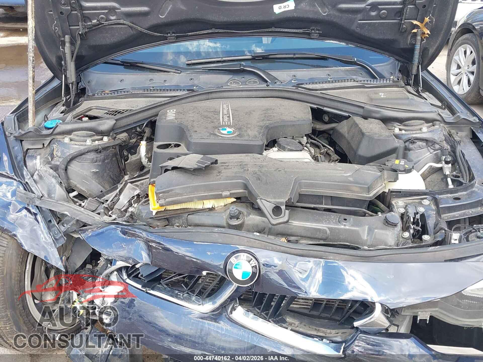 BMW 320I 2016 - WBA8E5G55GNU21547